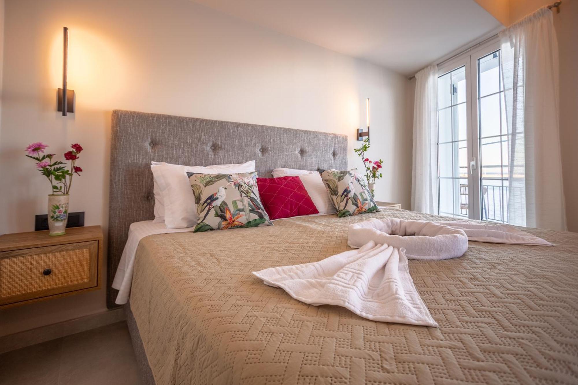 Port View Apartment *