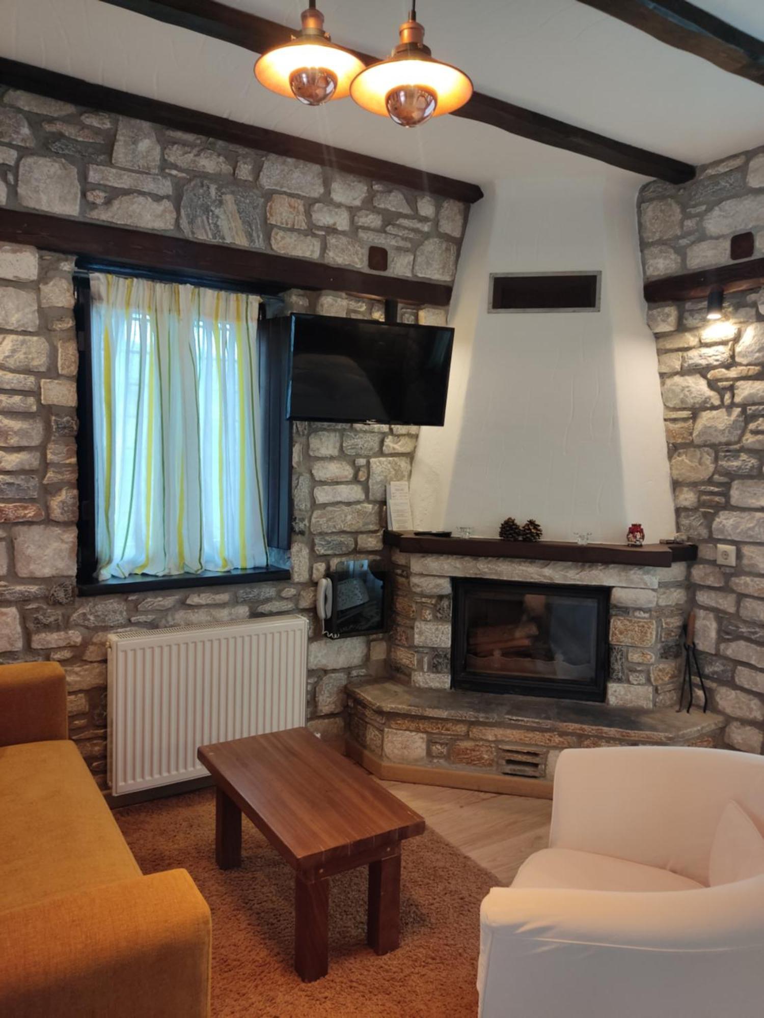 Aparthotel Prasino - Galazio Mouresi