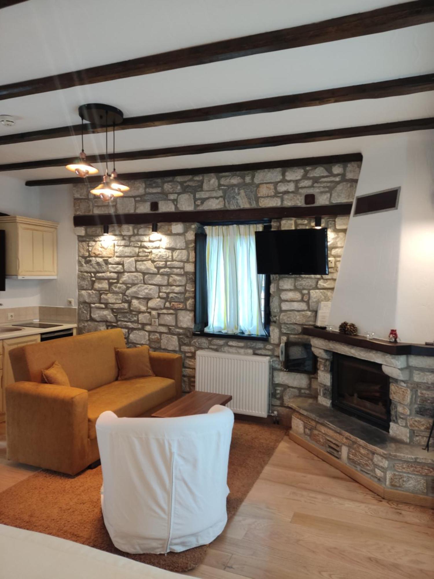 Prasino - Galazio Aparthotel Mouresi