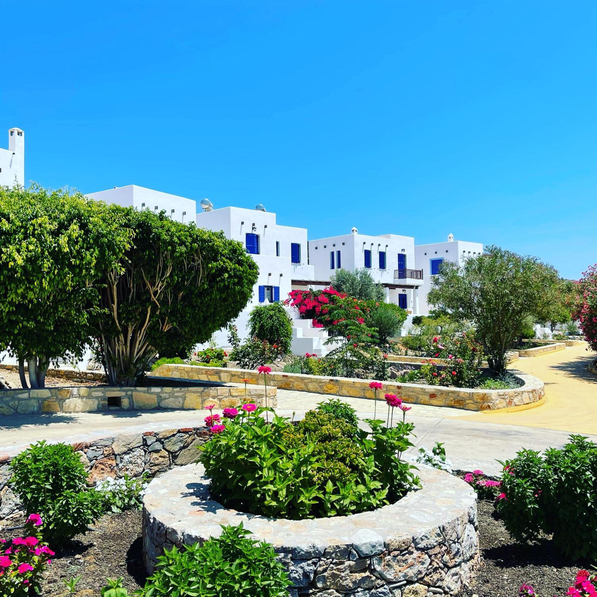 Villa Niriedes Villas *