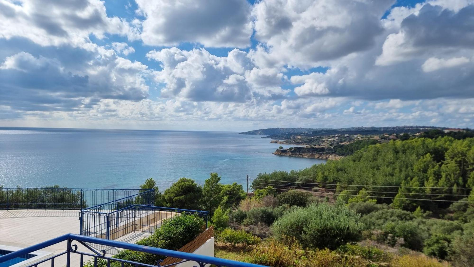 Apartment Afrato Village Sea View