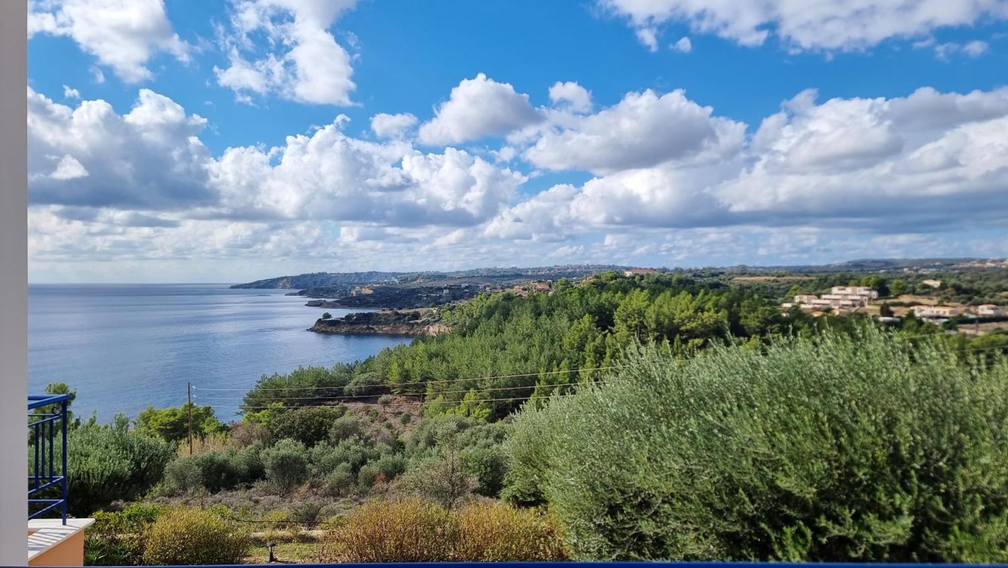 Apartment Afrato Village Sea View