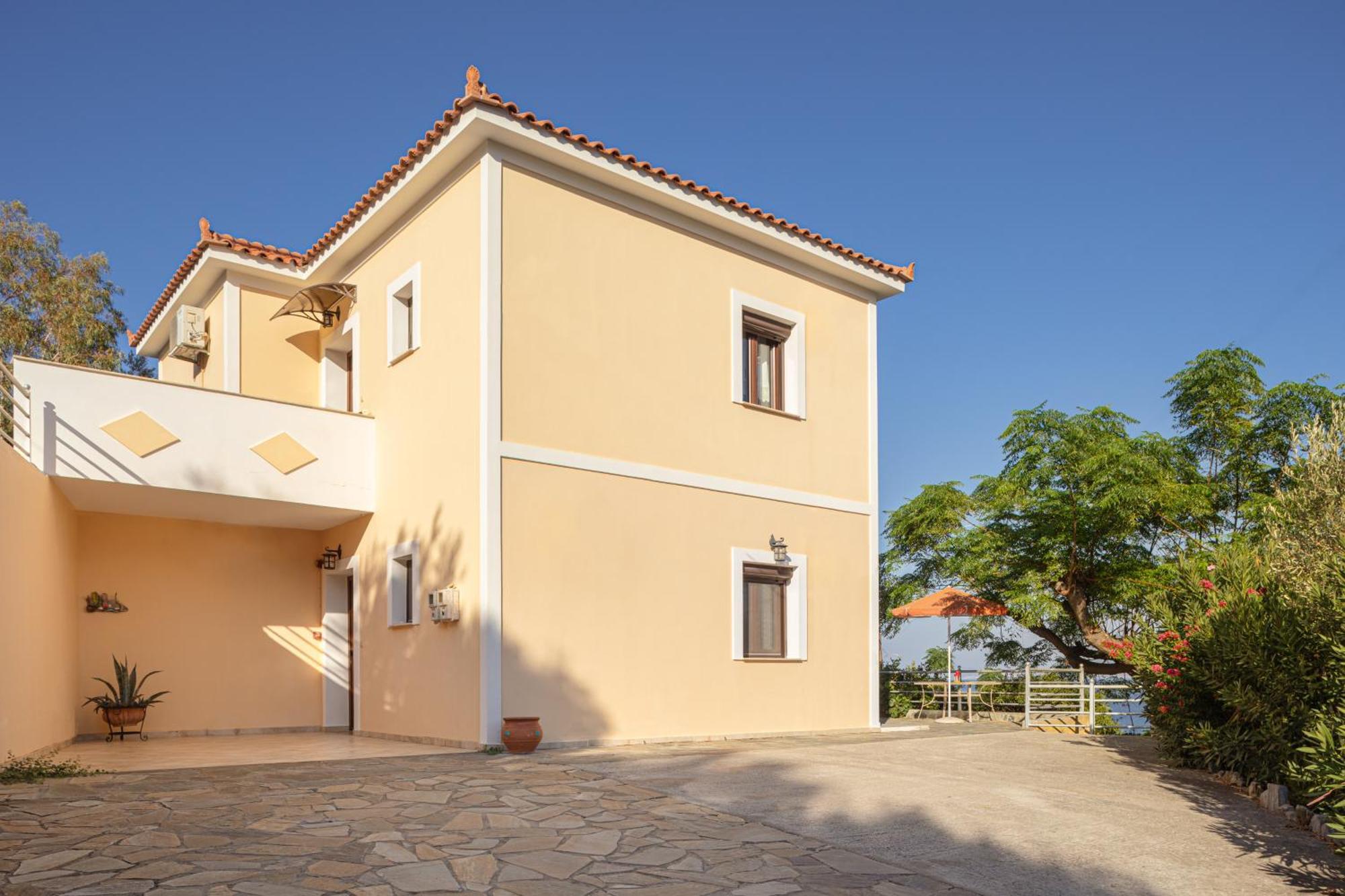 Aparthotel Platanaki