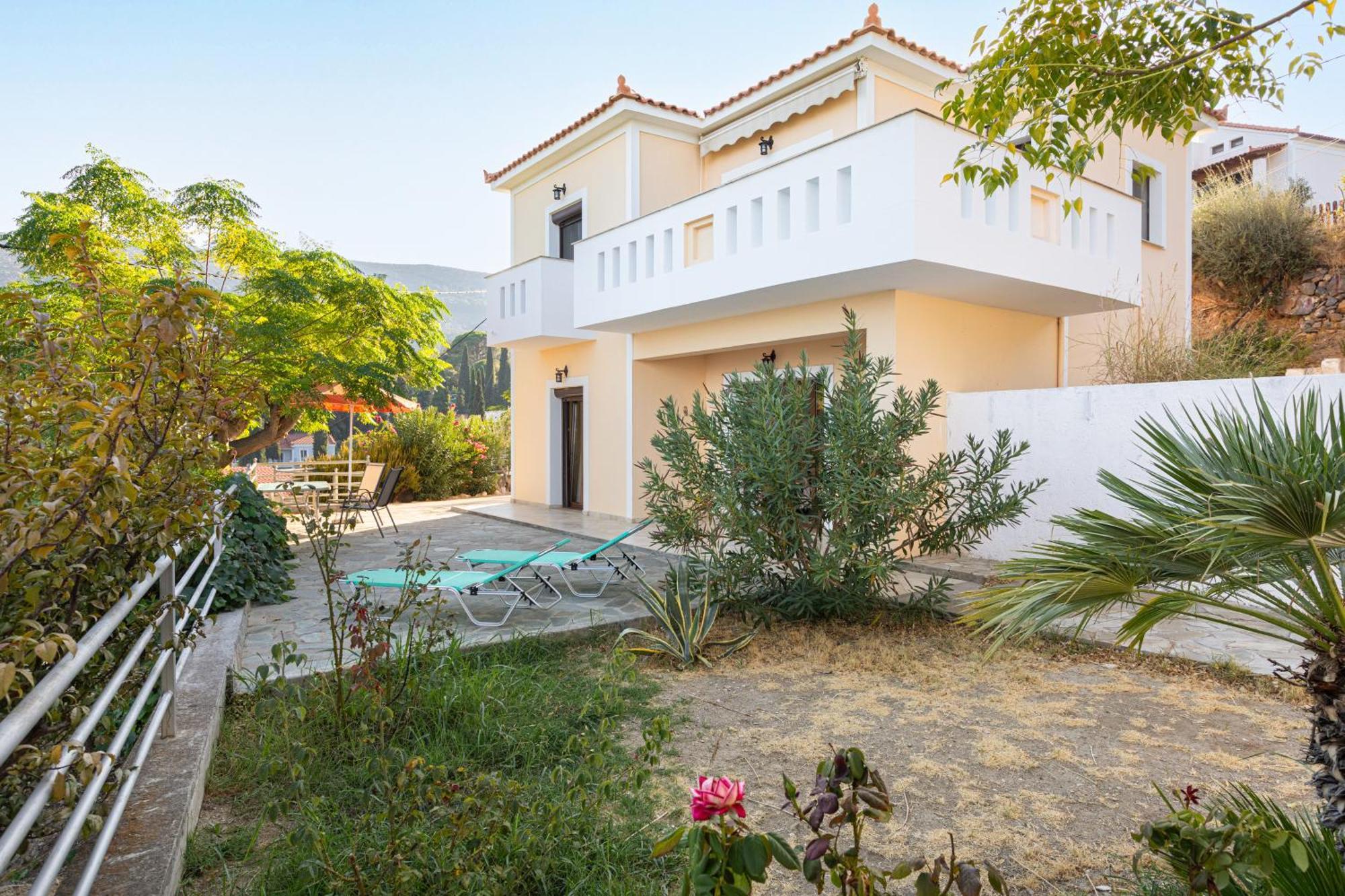 Aparthotel Platanaki 3*
