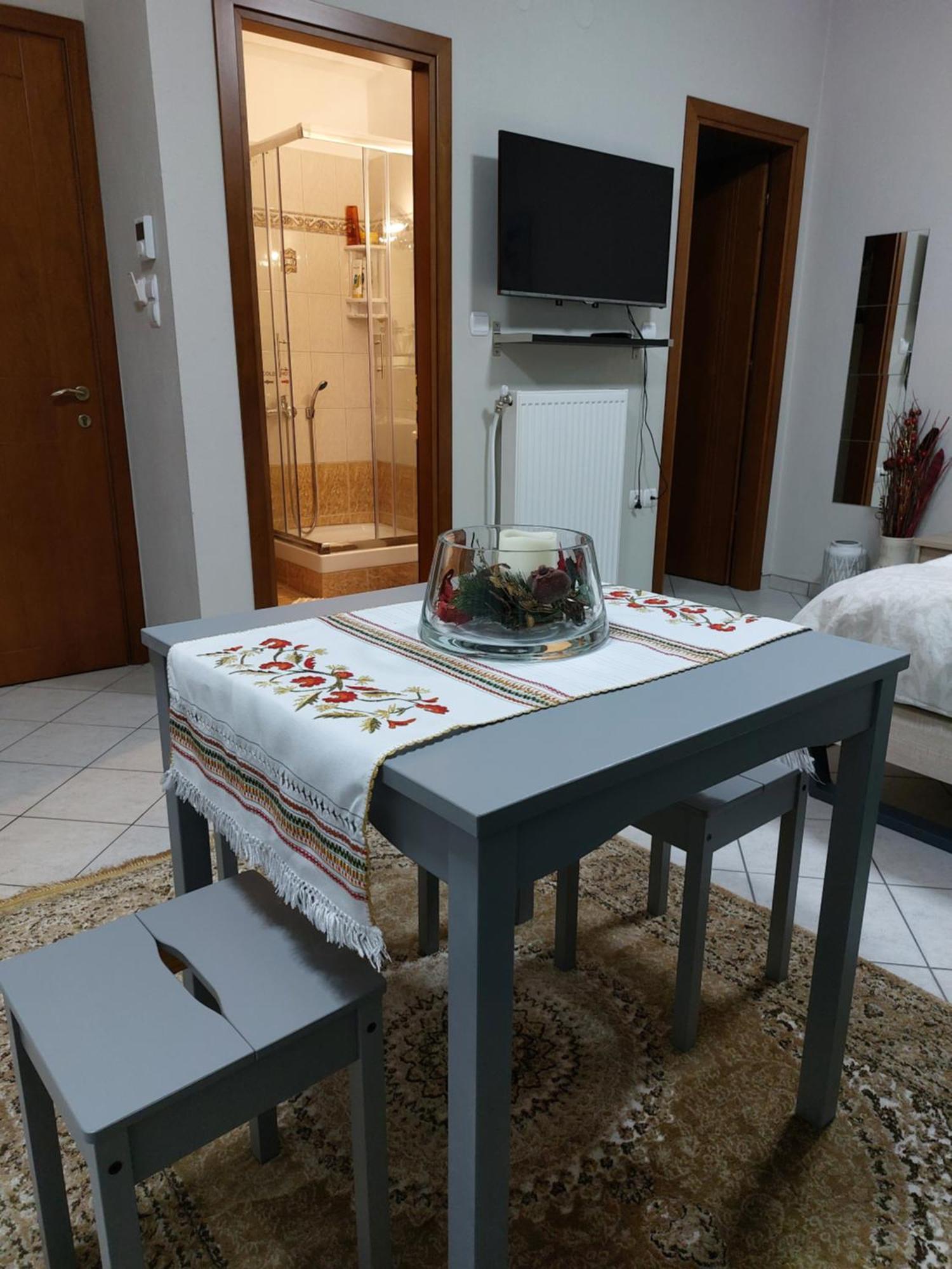 Lovely With Beautiful Garden Apartment Kavala
