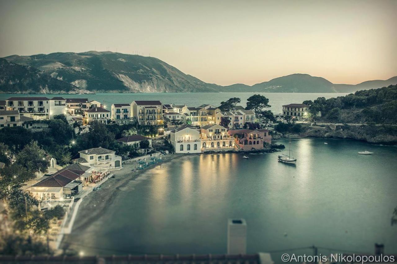 Luxury Seafront Villas, Kefalonia, 100m & Center, 4 Stars Services, Parking - Near Myrtos - Fiskardo