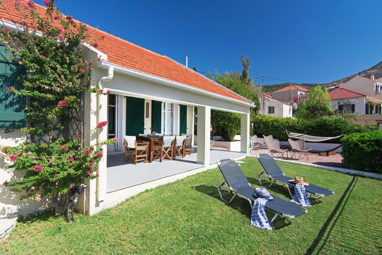 Villa Luxury Seafront Villas, Kefalonia, 100m & Center, 4 Stars Services, Parking - Near Myrtos - Fiskardo