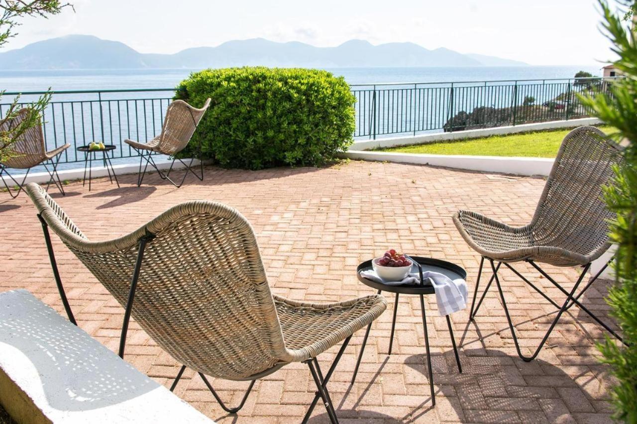 Luxury Seafront Villas, Kefalonia, 100m & Center, 4 Stars Services, Parking - Near Myrtos - Fiskardo * Asos