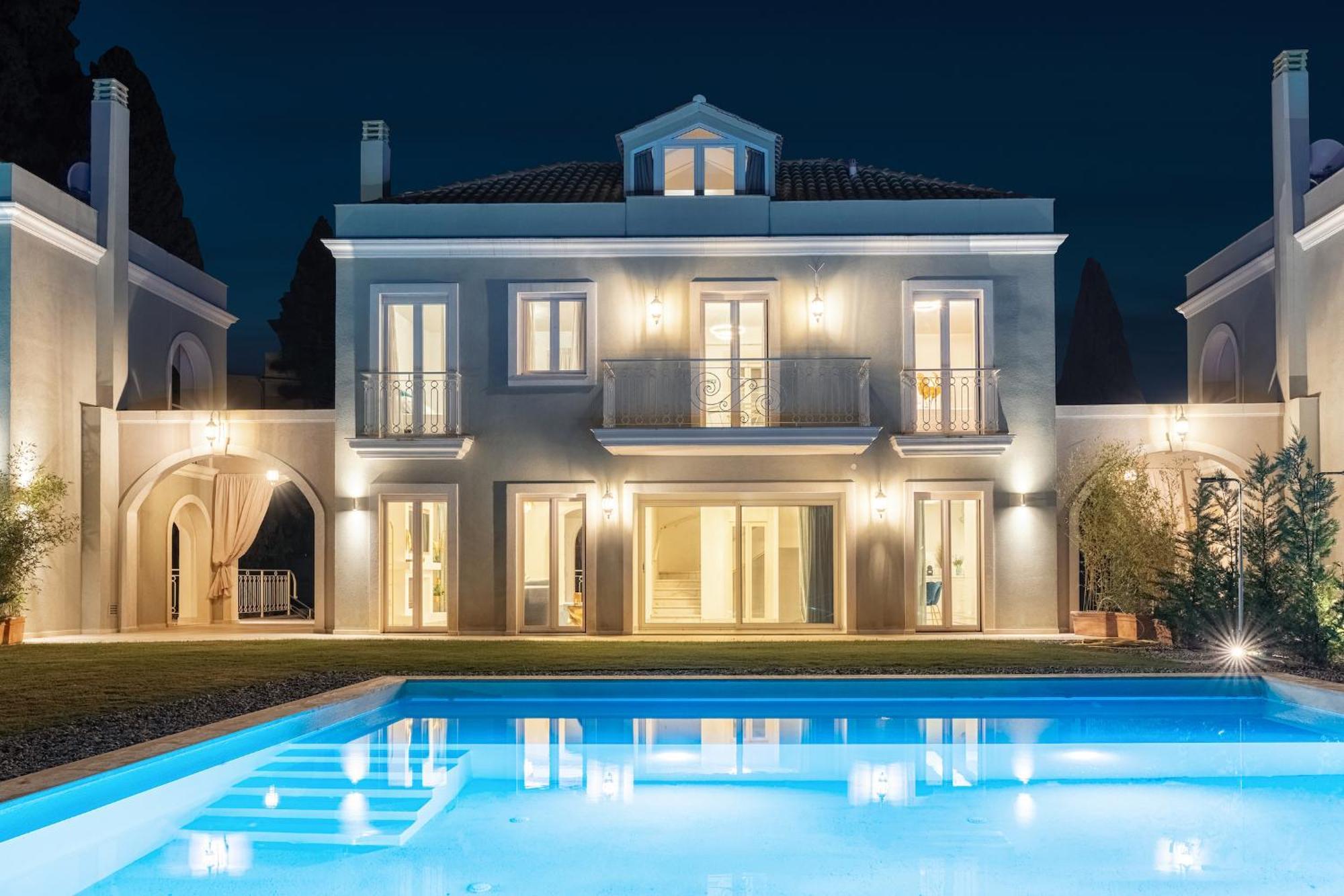 Zeta Luxury Villa