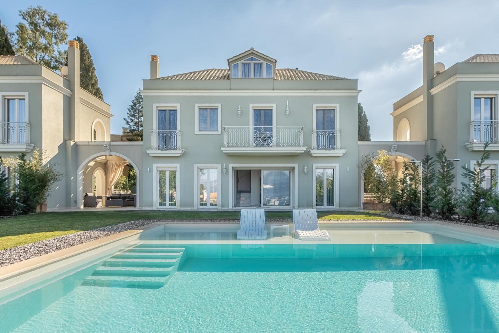 Zeta Luxury