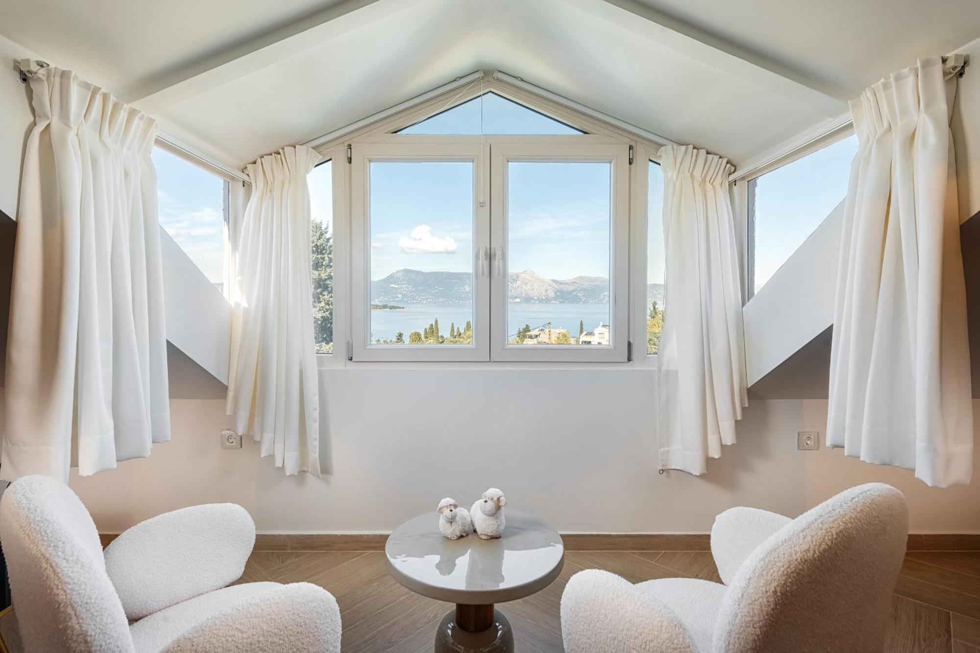 Villa Zeta Luxury