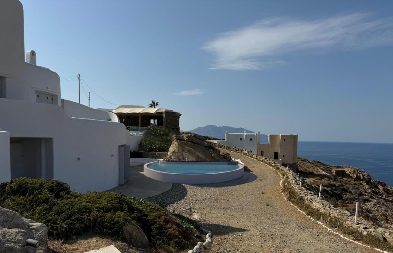 Aegean Lighthouse Villa *