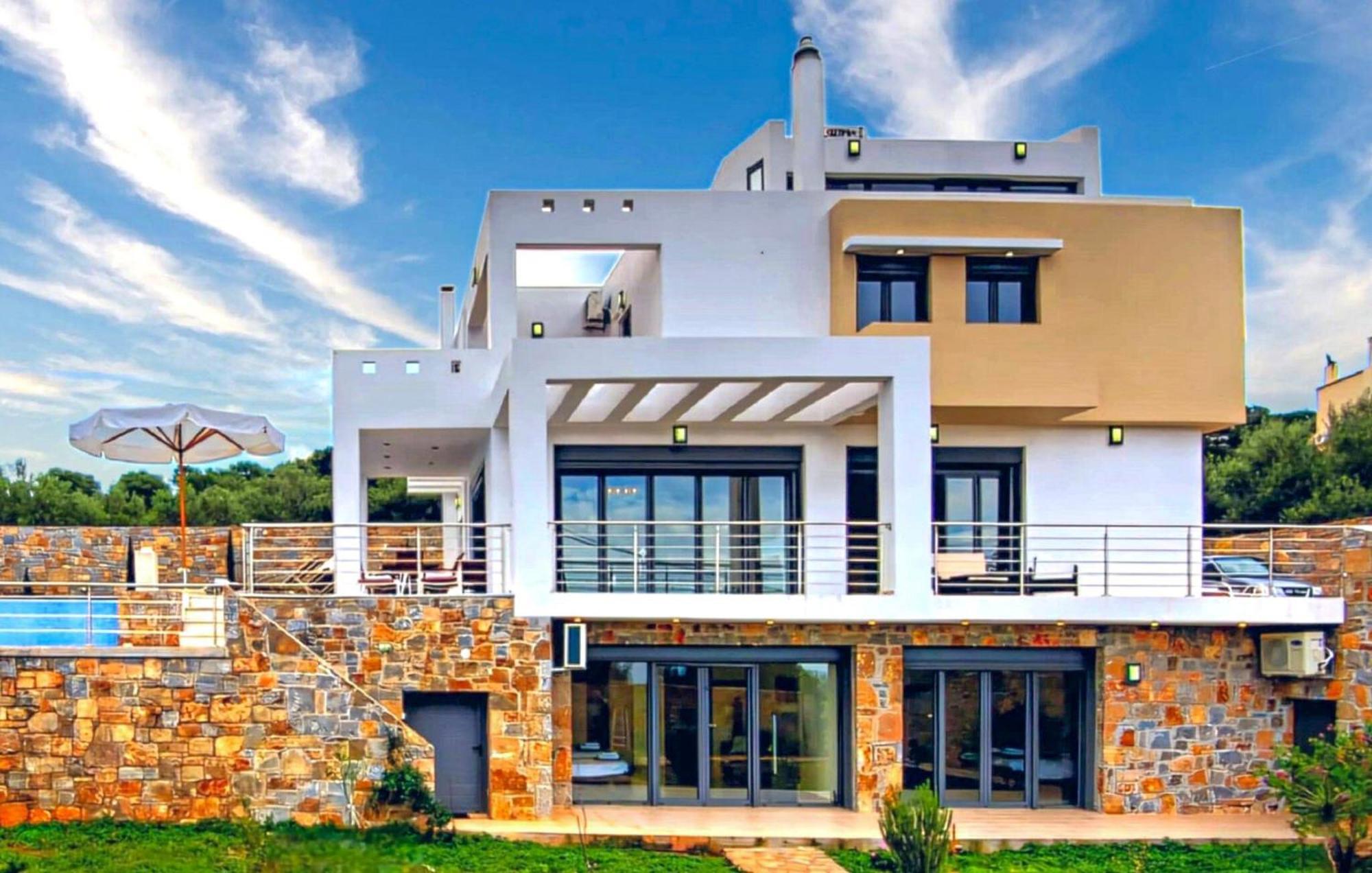 6 Bedroom Beautiful In Lasithi, Crete Holiday home Milatos