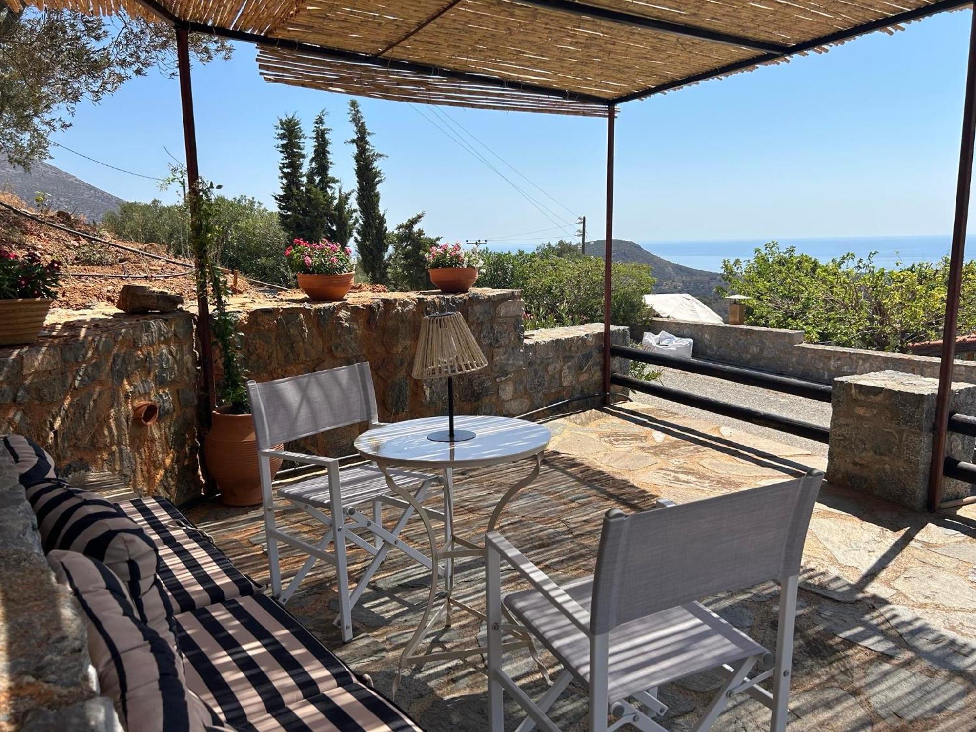Guesthousekamara *