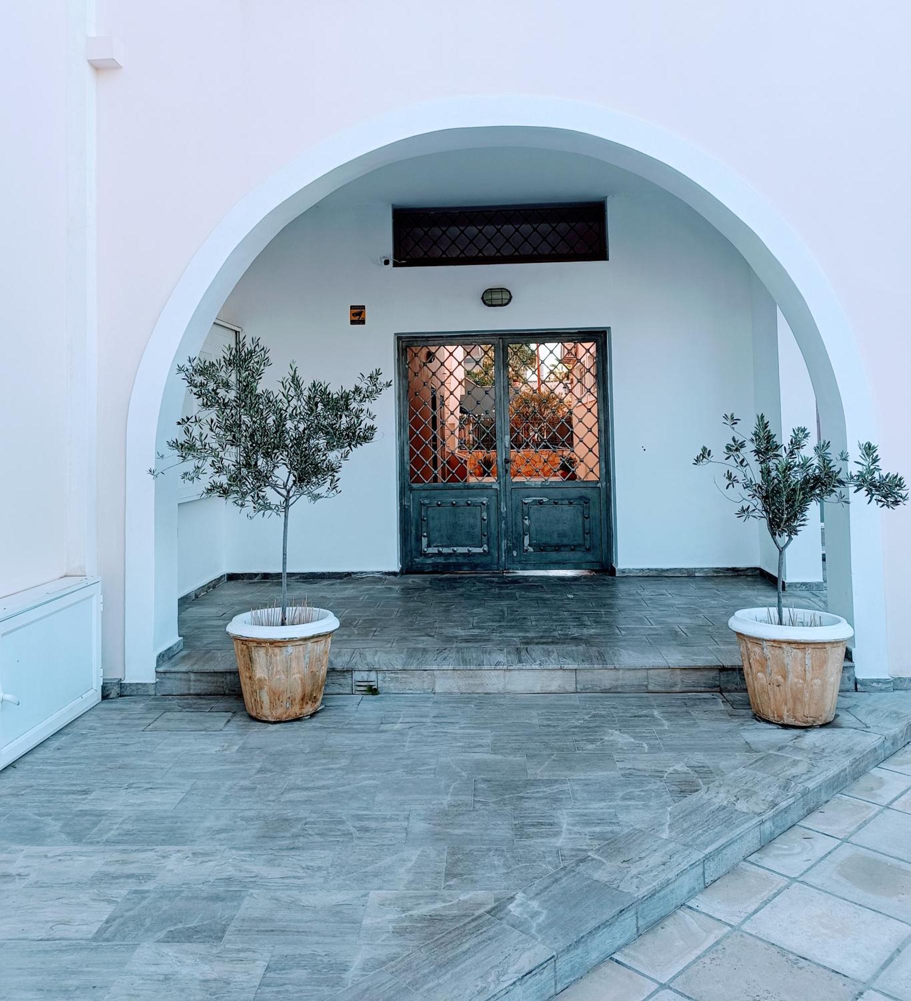 Port Luxury Ermioni