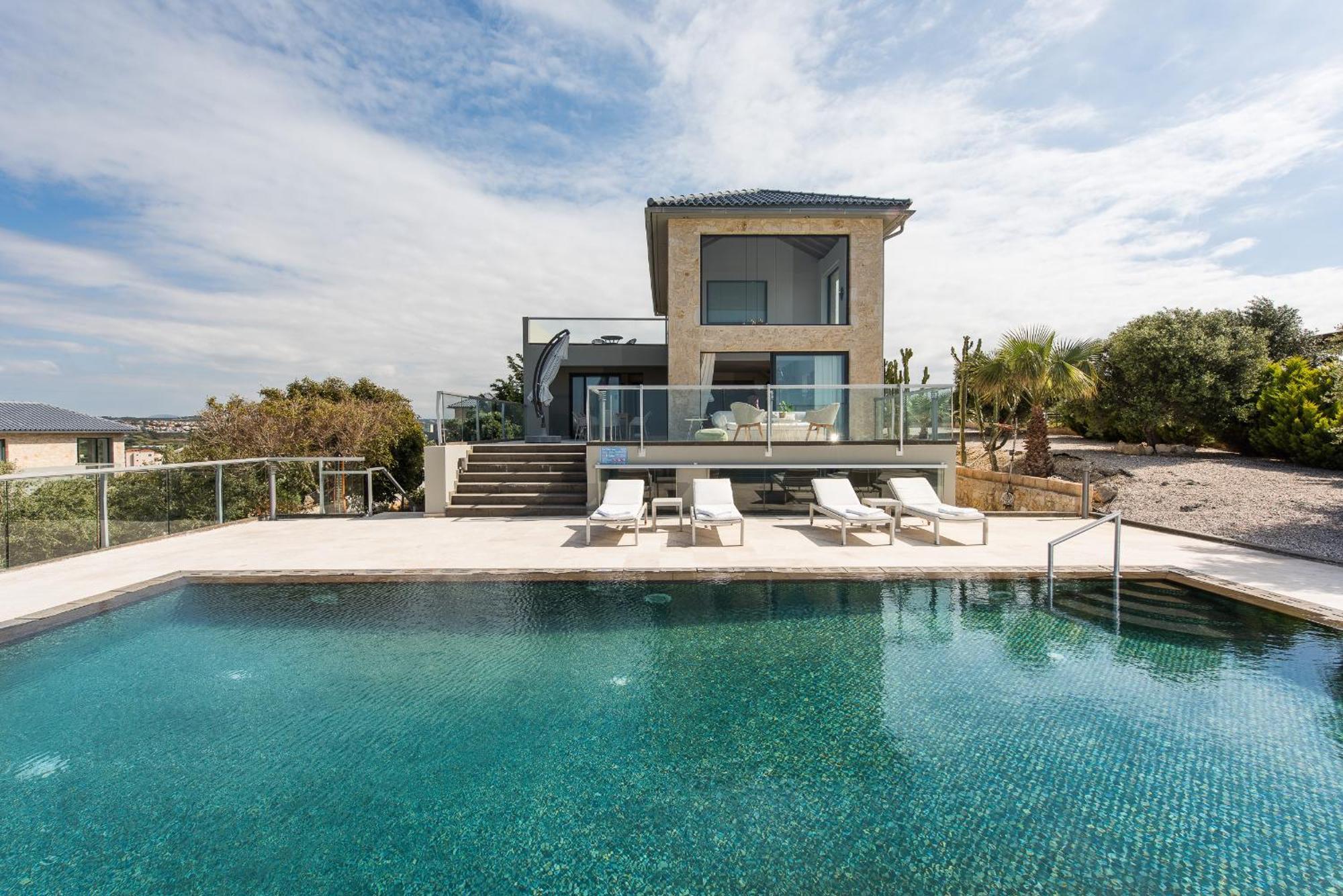 Shell Villa *