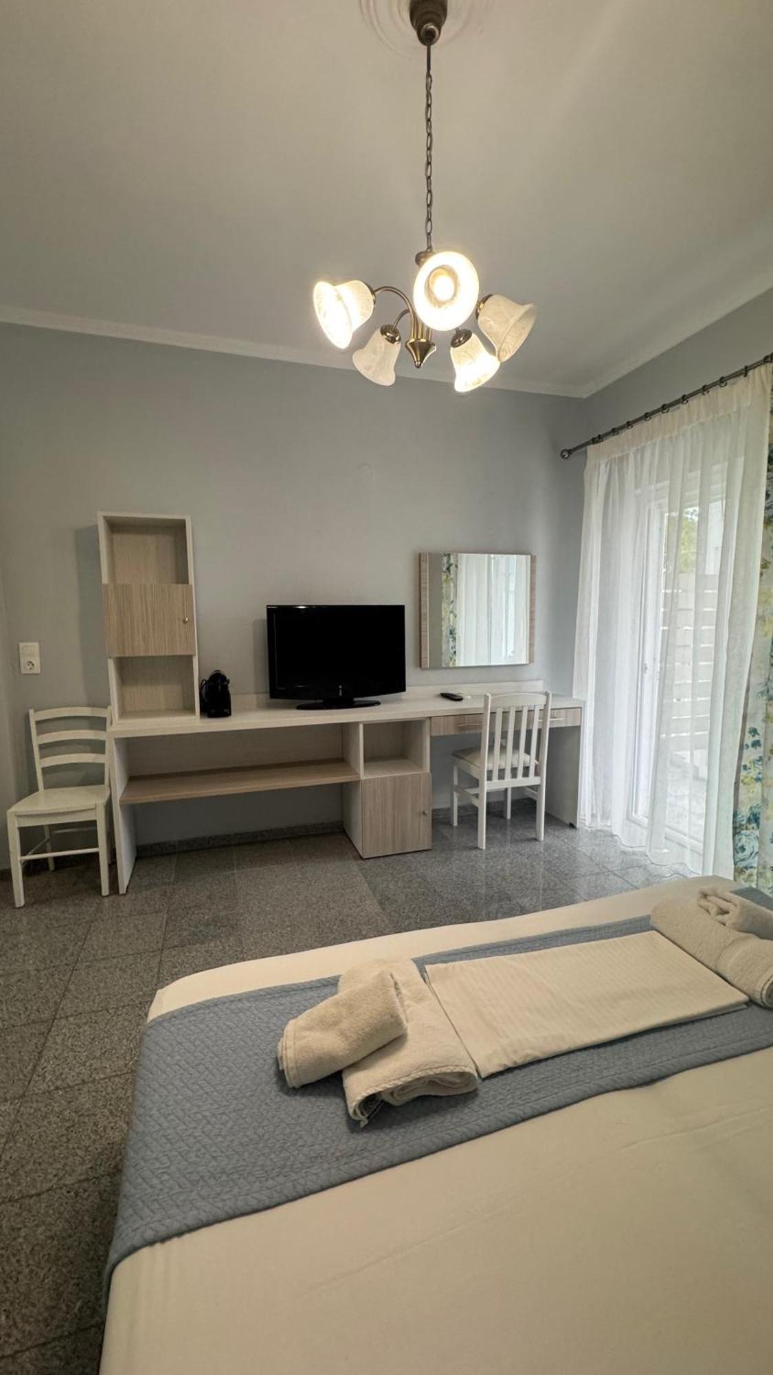 Hotel Diaporos 3*