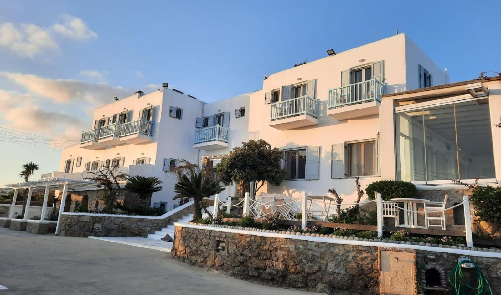 Aparthotel Zephyros 3*