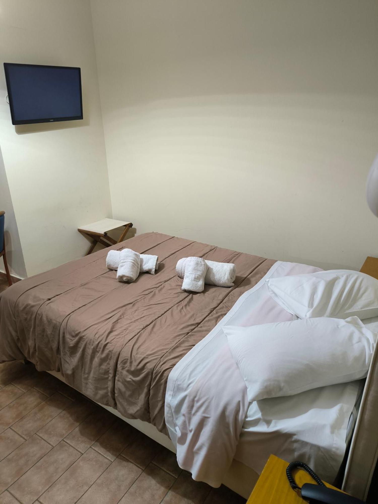 Almira Hotel 2*