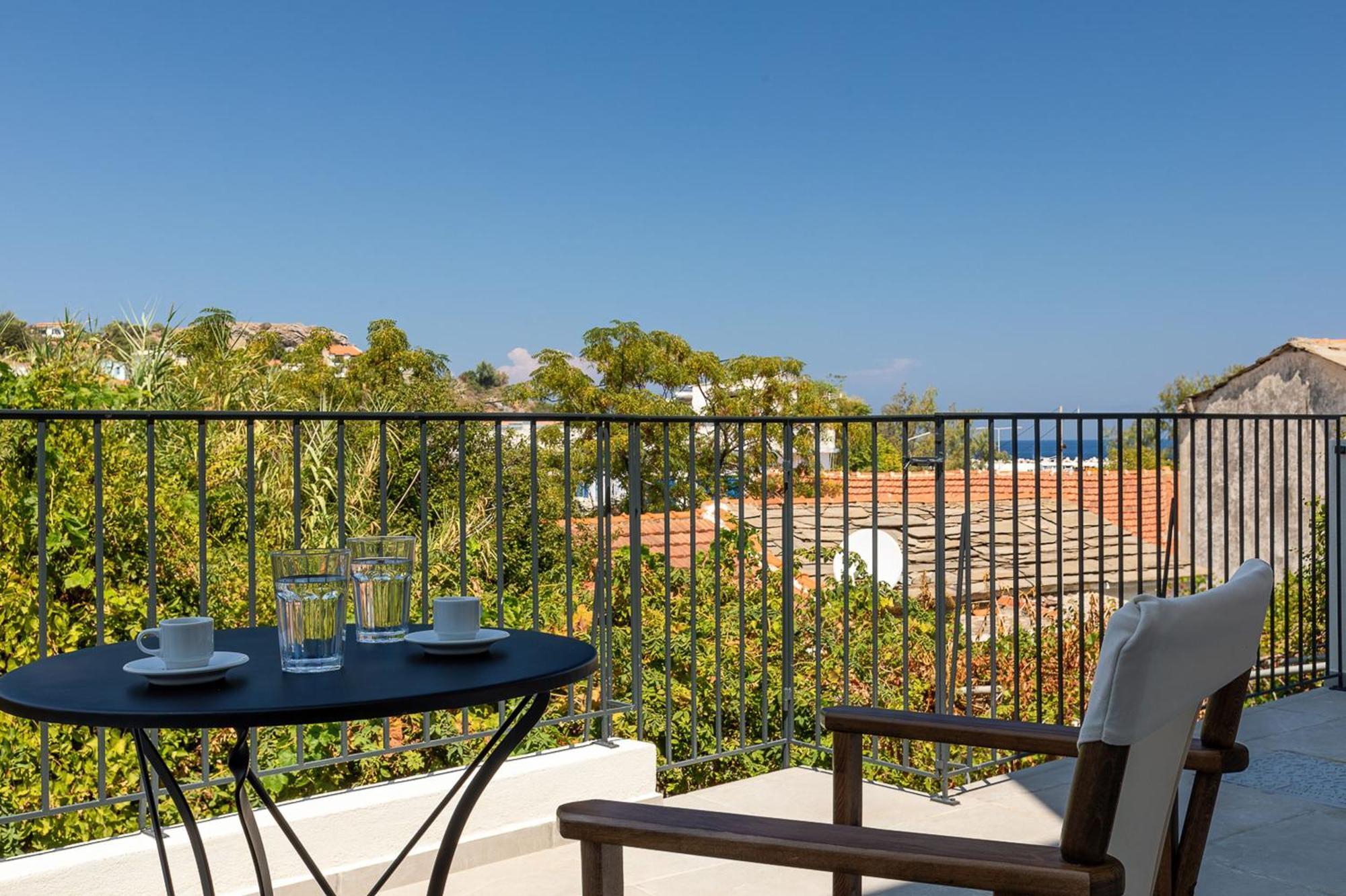 Lemonia In Ikaria Evdilos (Ikaria)