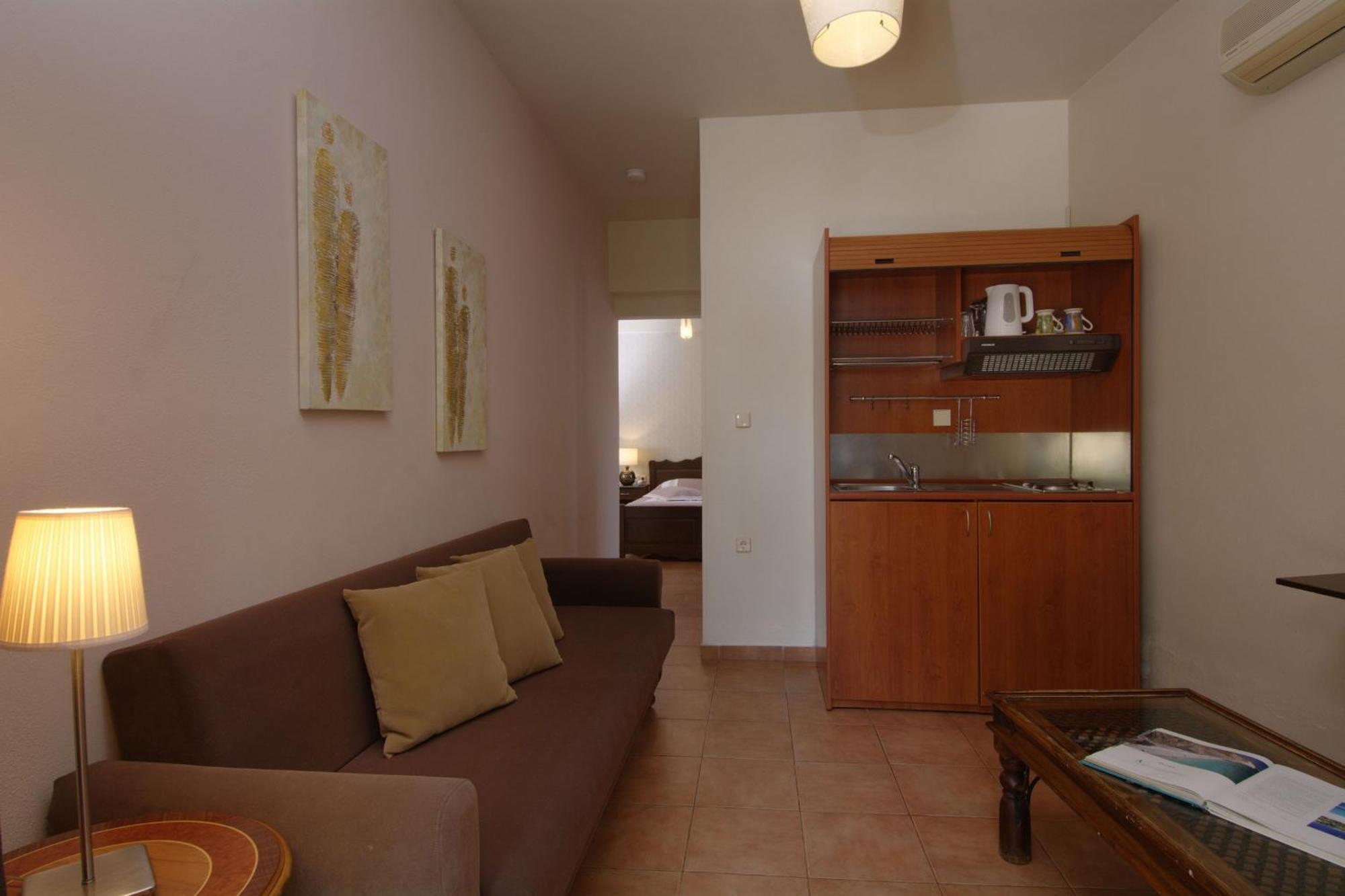 Aparthotel Enalion Kala Nera