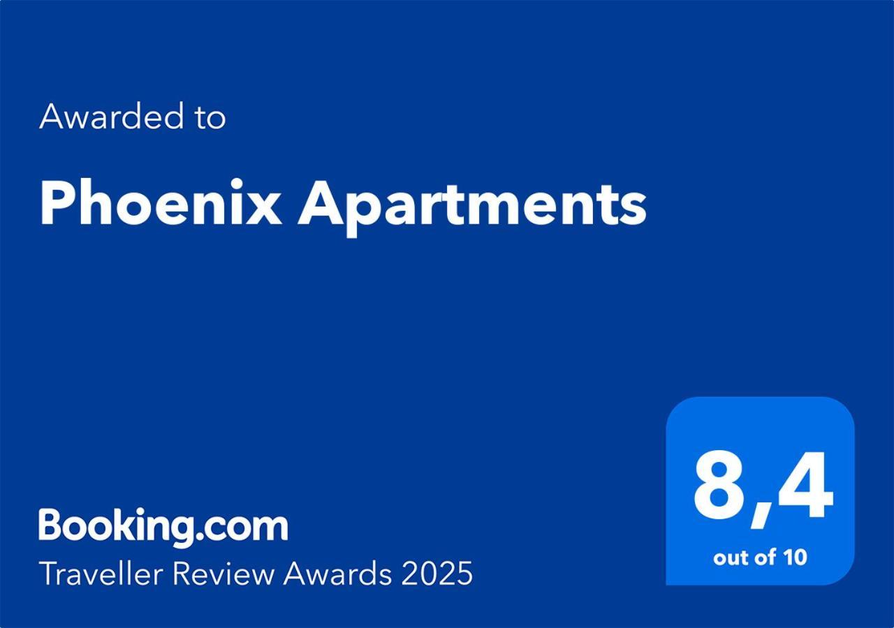 Phoenix Apartment *