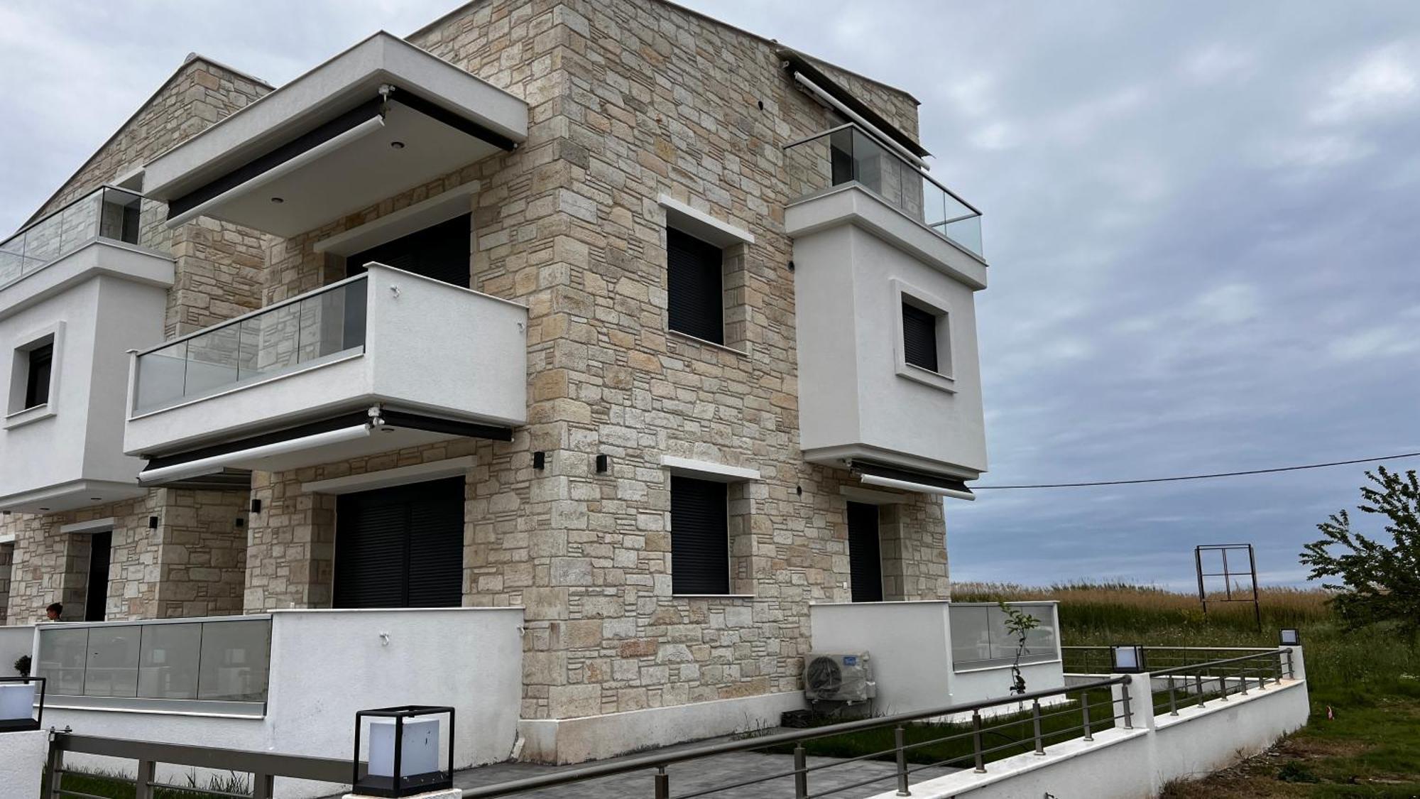 White Pearl Aparthotel