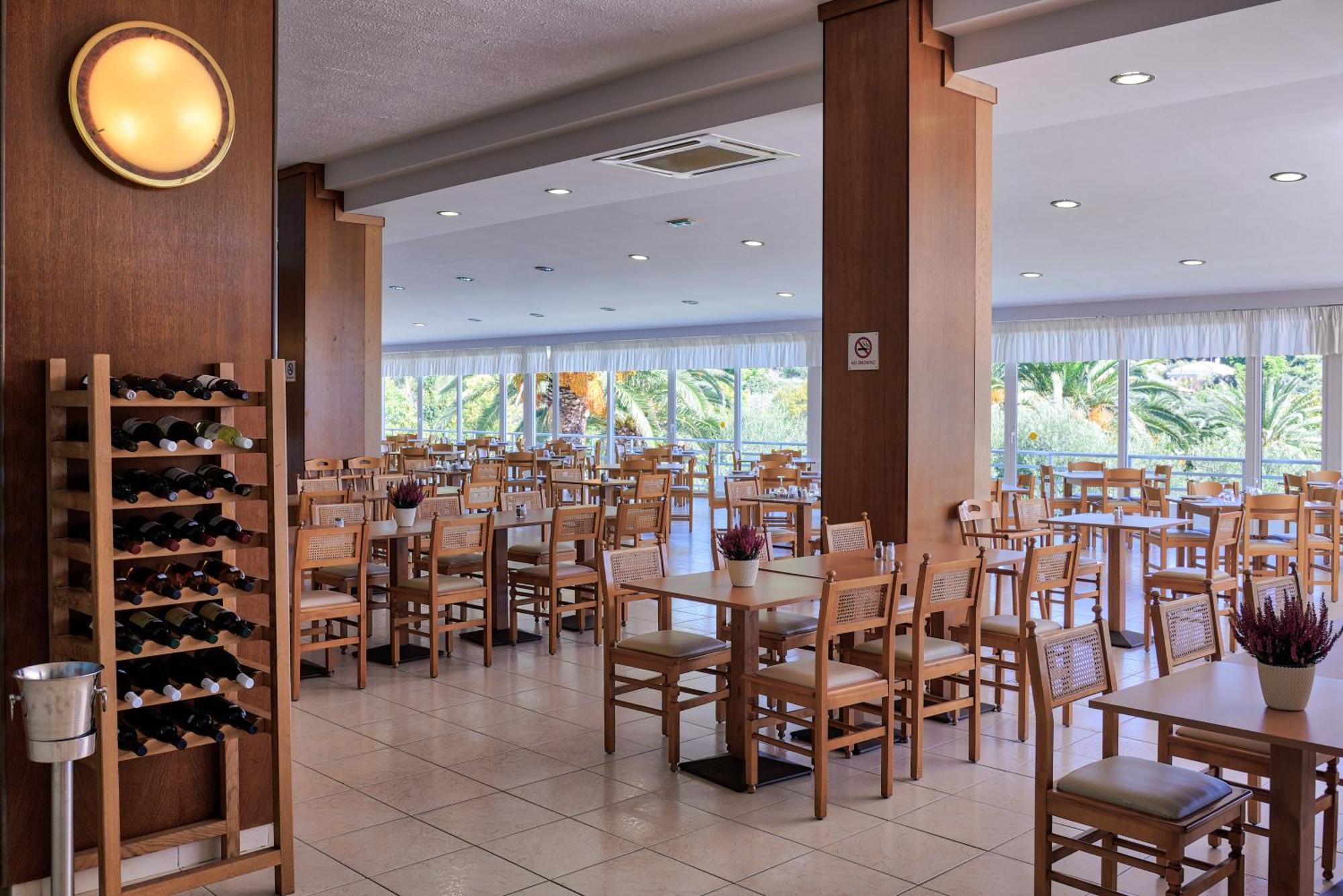 Mendi Hotel 4*