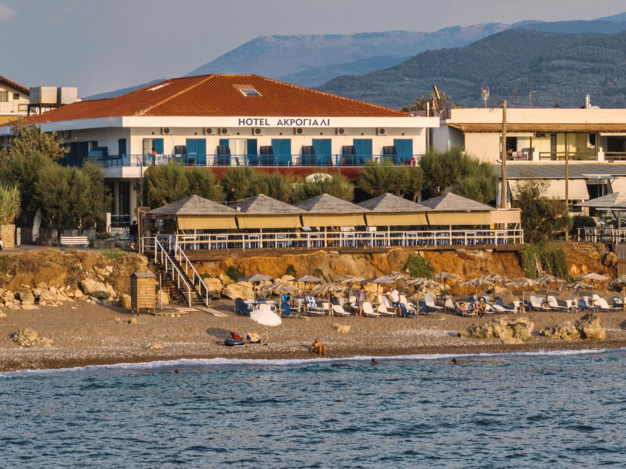 Akrogiali Hotel