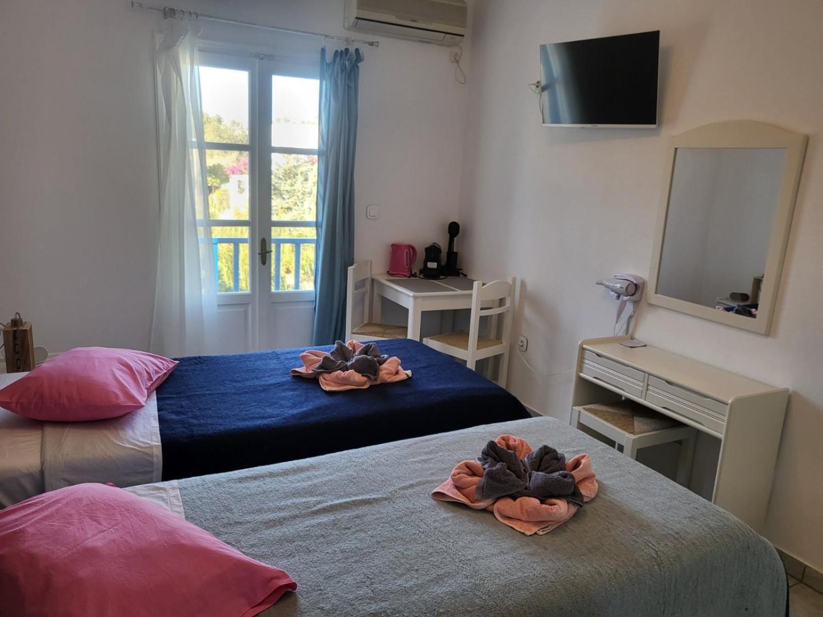 Deep Blue Apartment Logaras