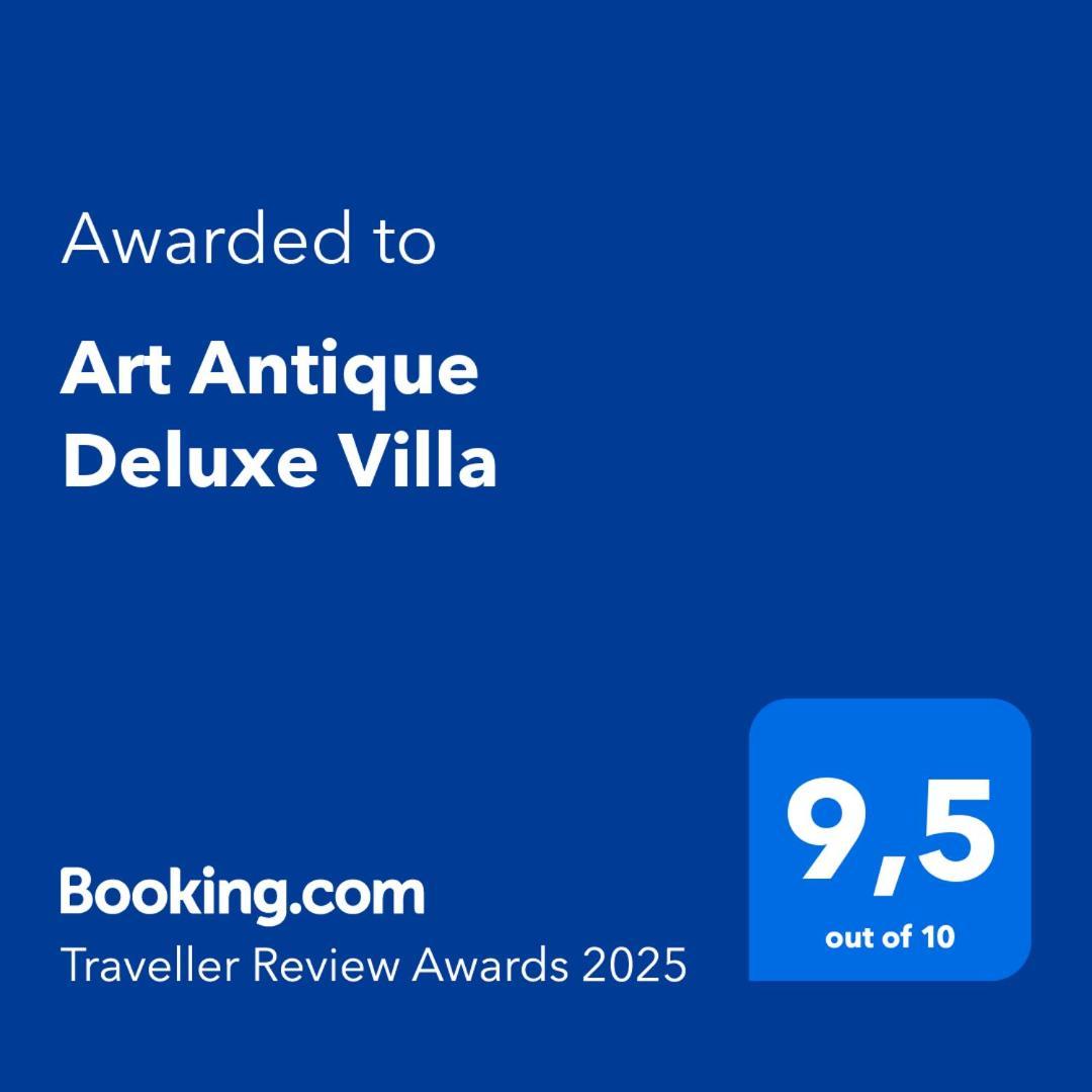 Art Antique Deluxe
