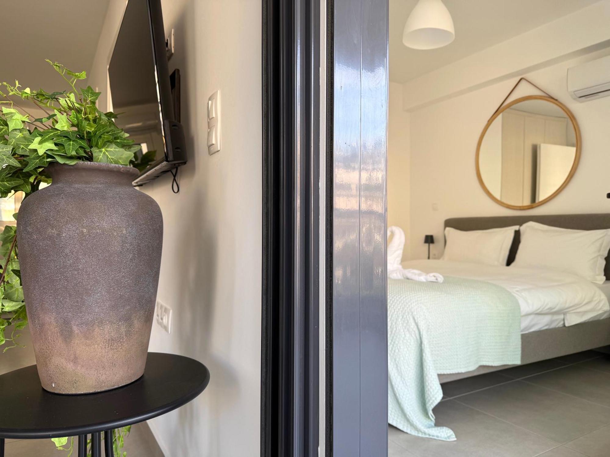 Apartment Th0 Futuristic Luxury Two Bedrooms With High-tech Amenities