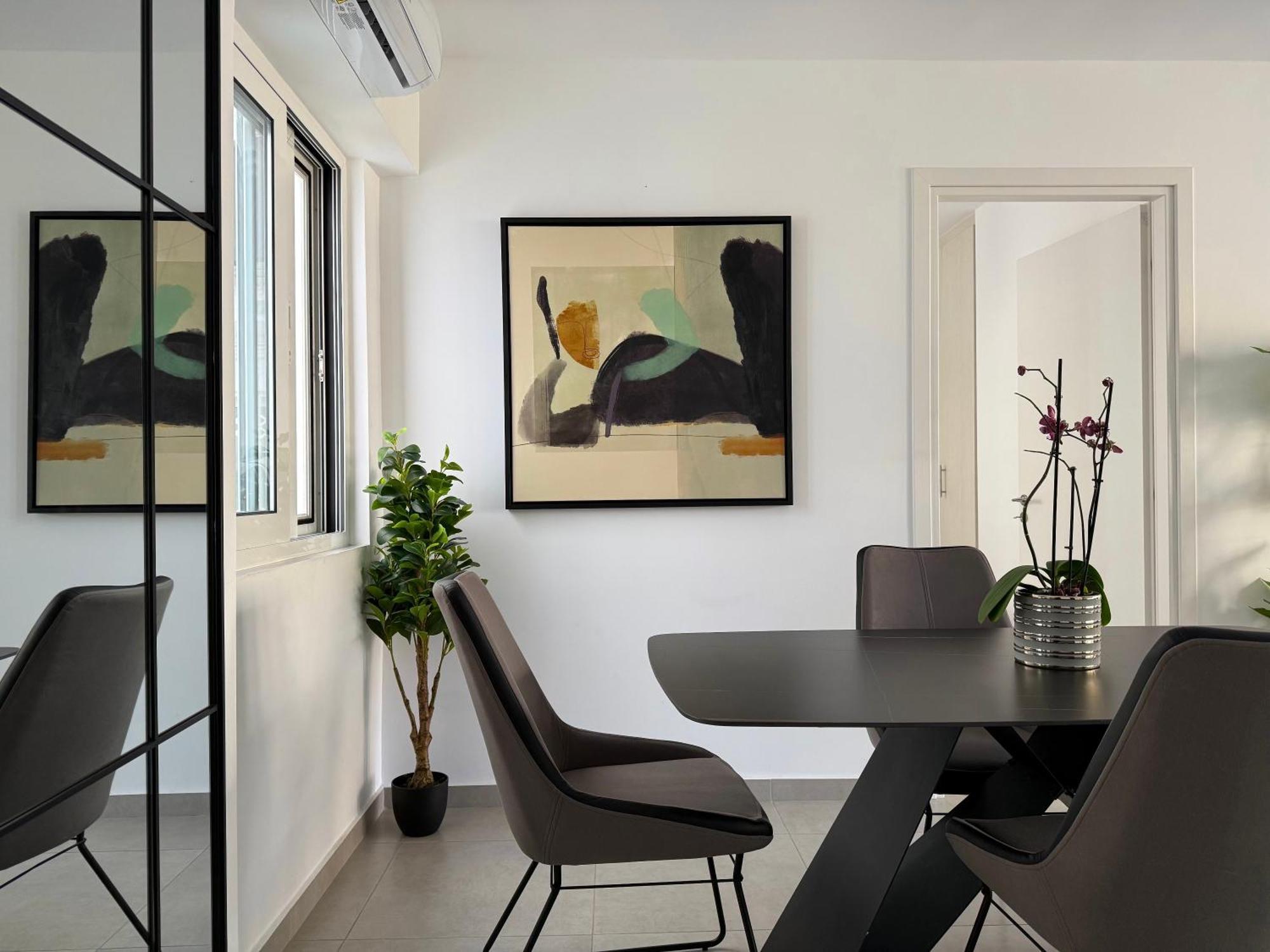 Th0 Futuristic Luxury Two Bedrooms With High-tech Amenities Athens