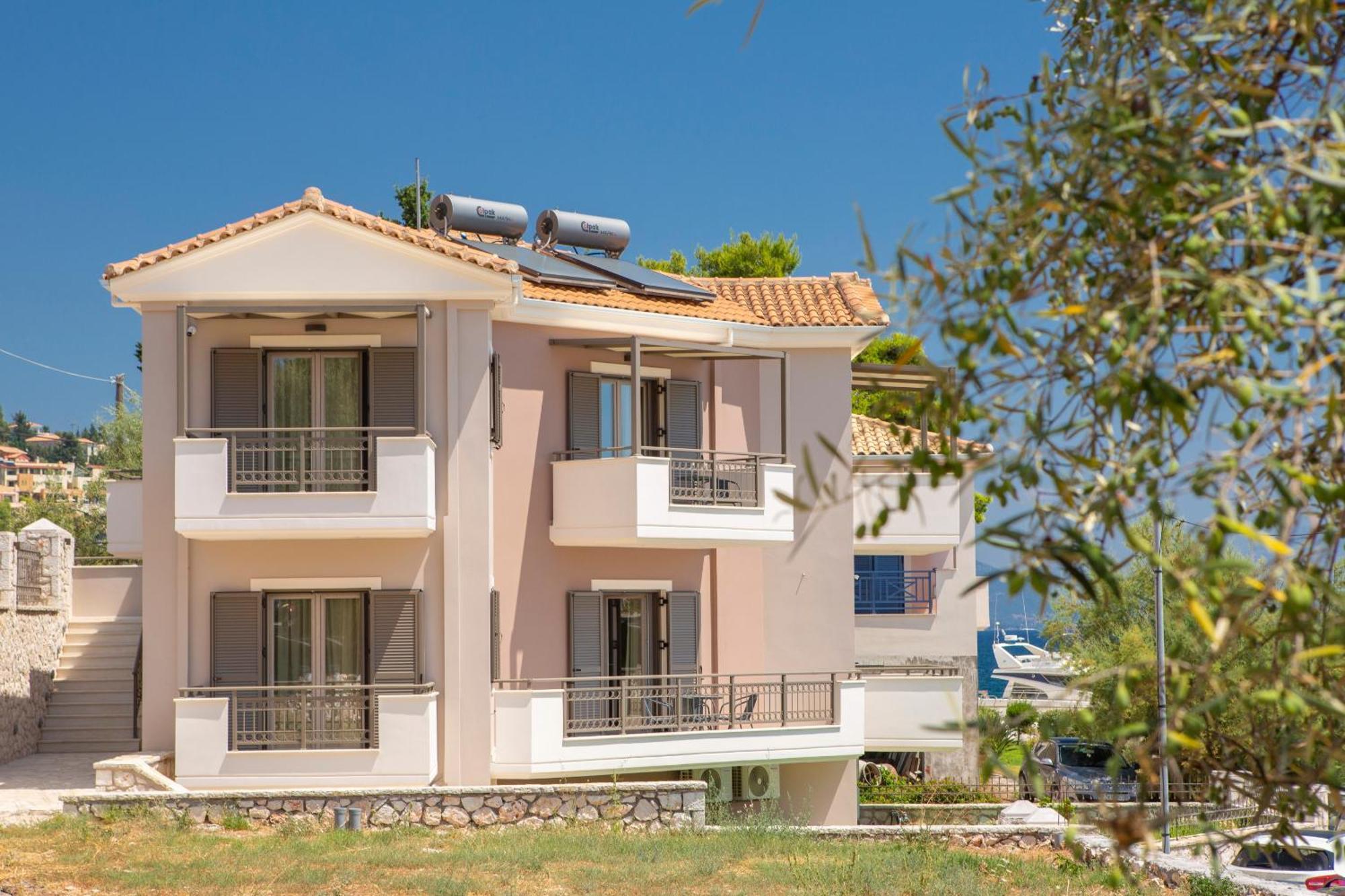 Enalion * Nydri (Lefkada)