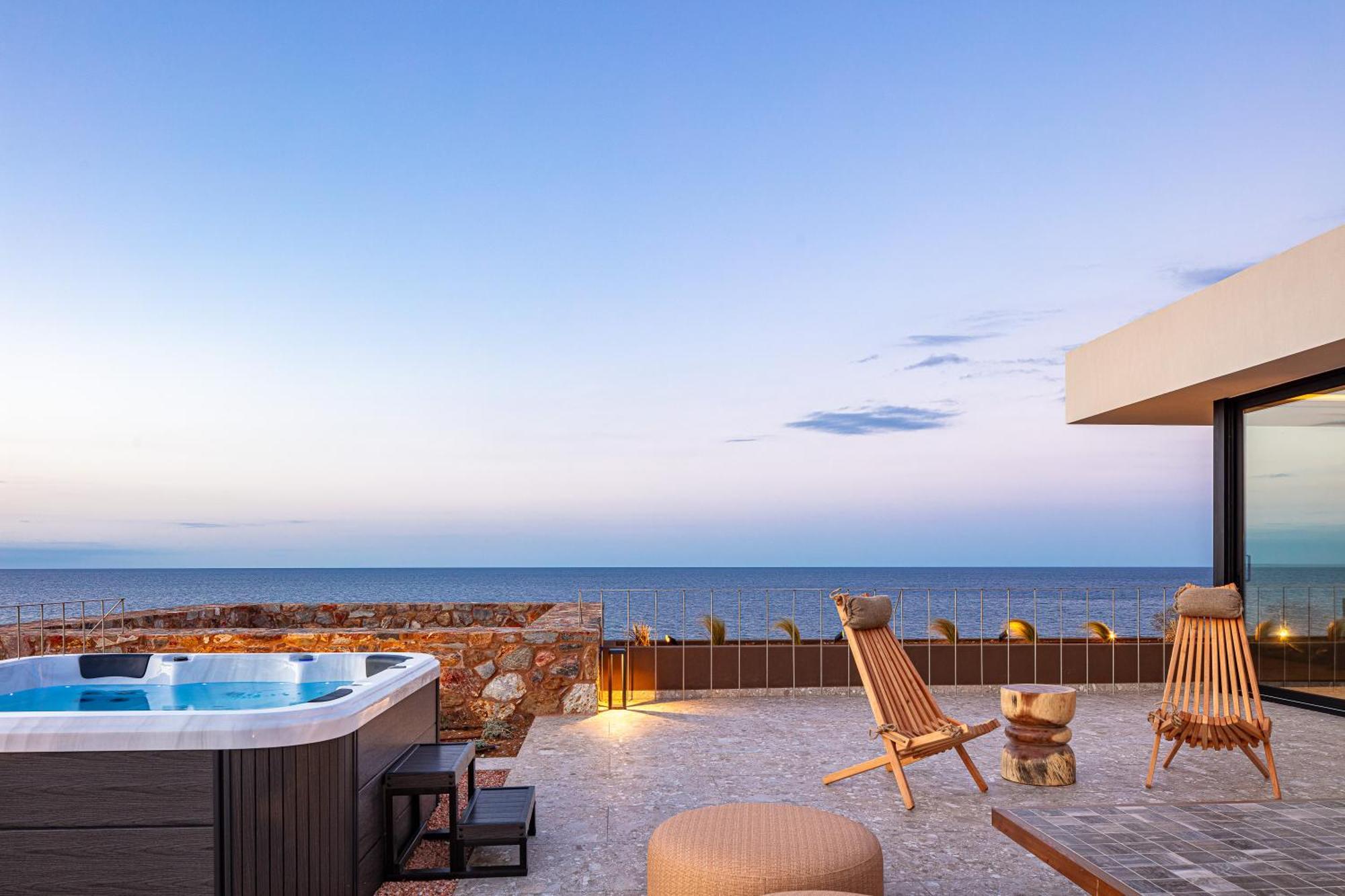 Villa Ormus - Beachfront Sanctuary Blending With Earth, Sun & Sea By Etouri Panormos (Crete)