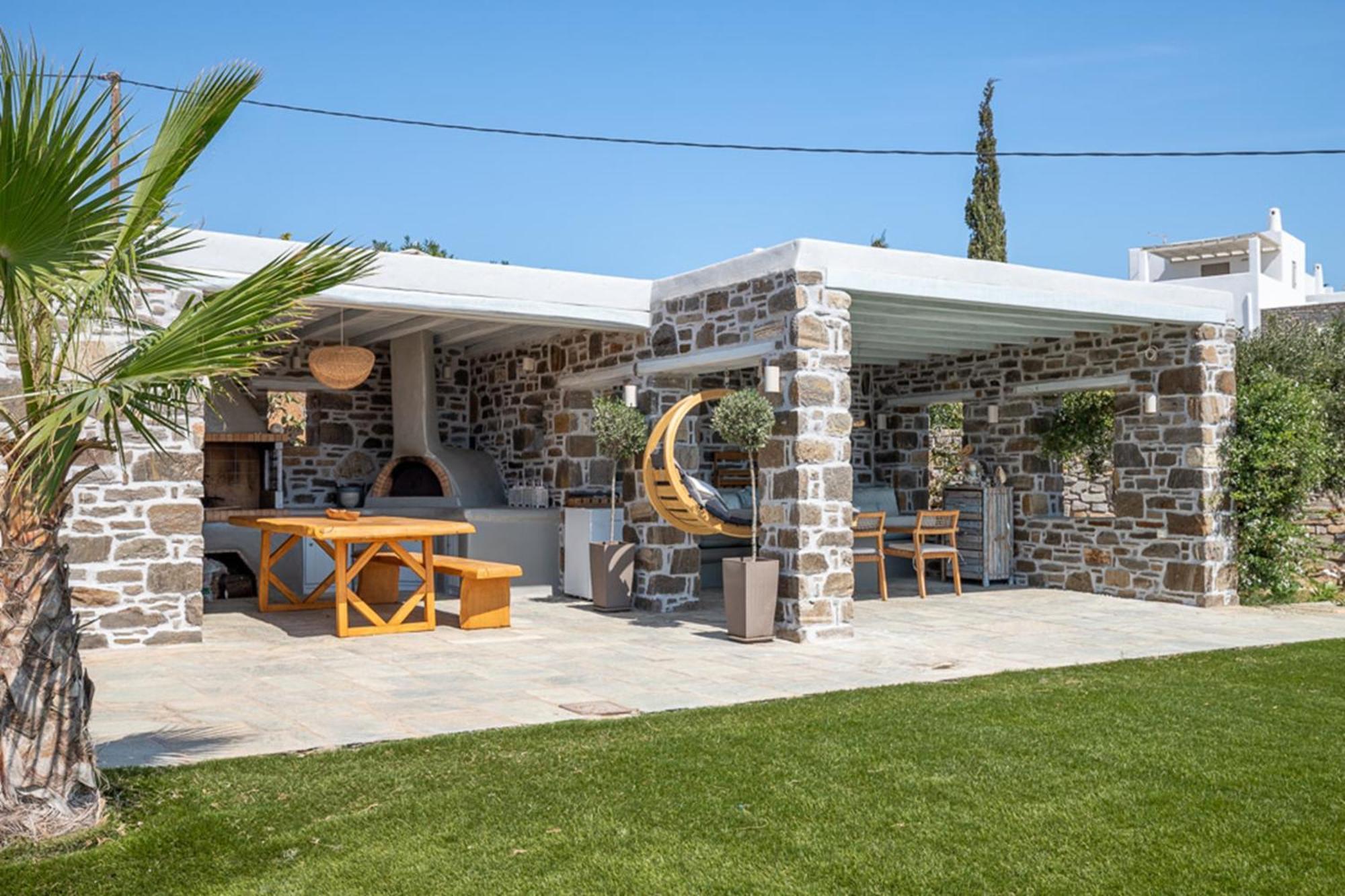 Villa Helios On Golden Parikia (Paros)