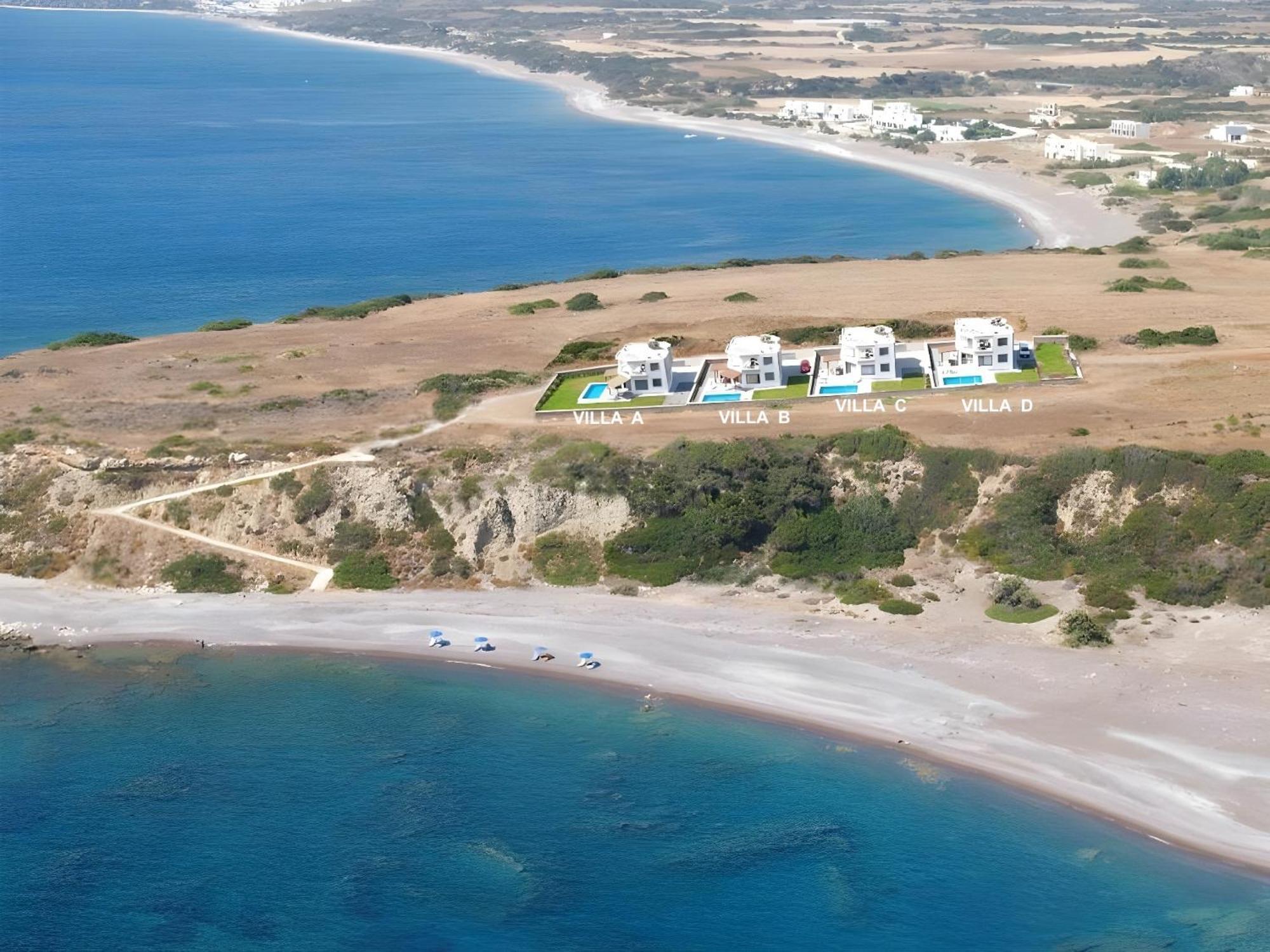Olga Beachfront Luxury With Private Pool *