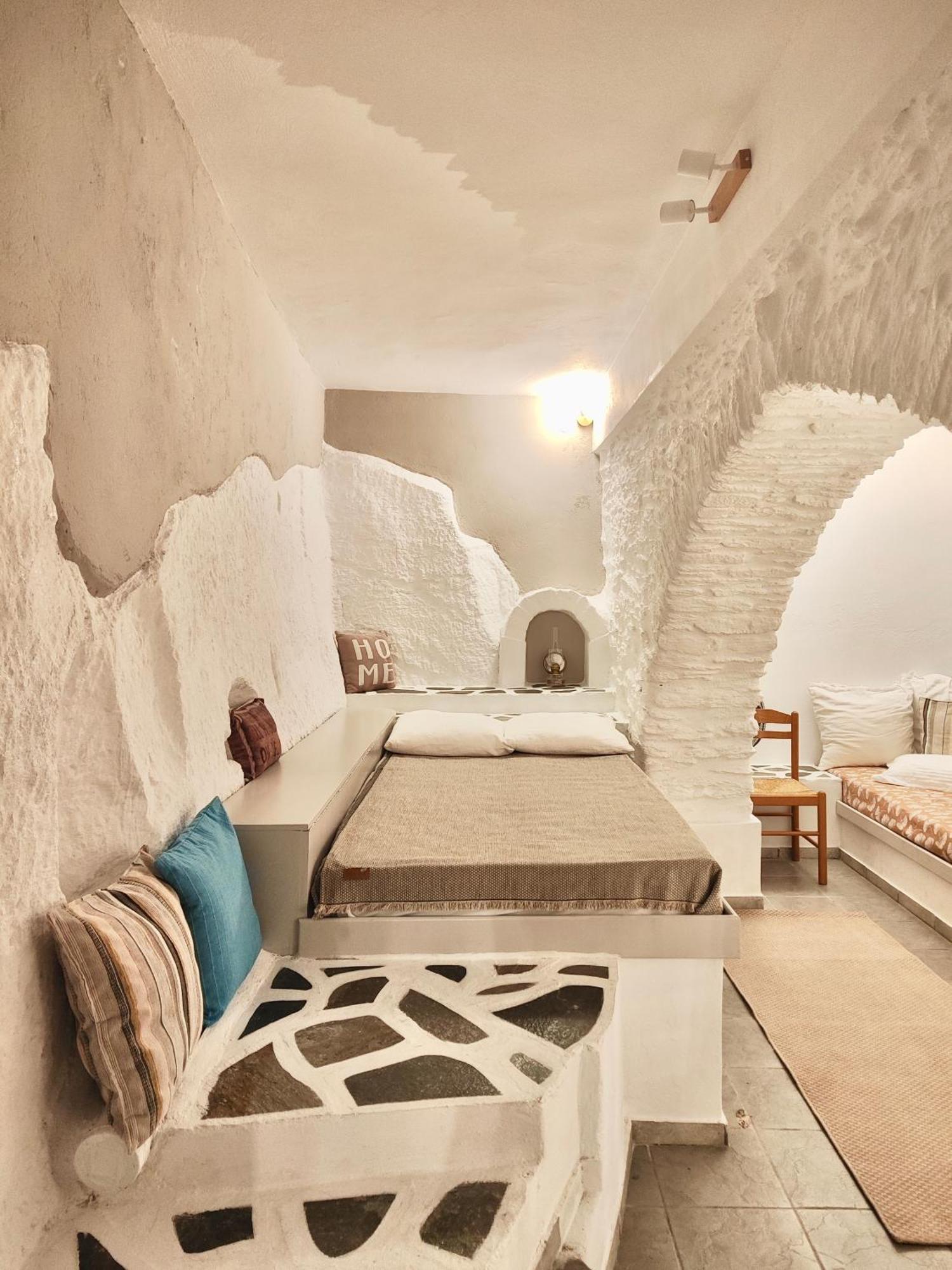 Century Villa Ioulis