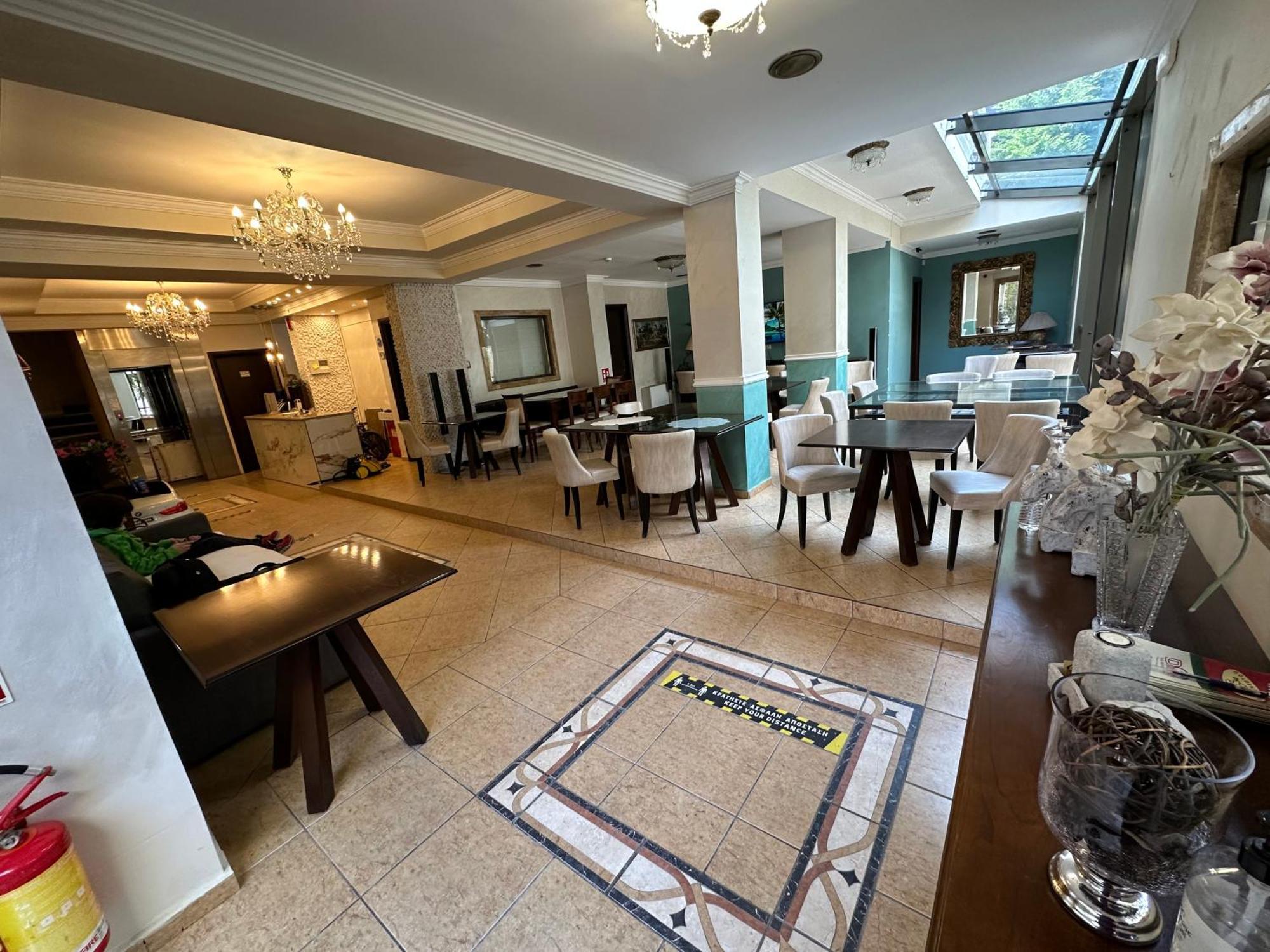 Effie Apartment