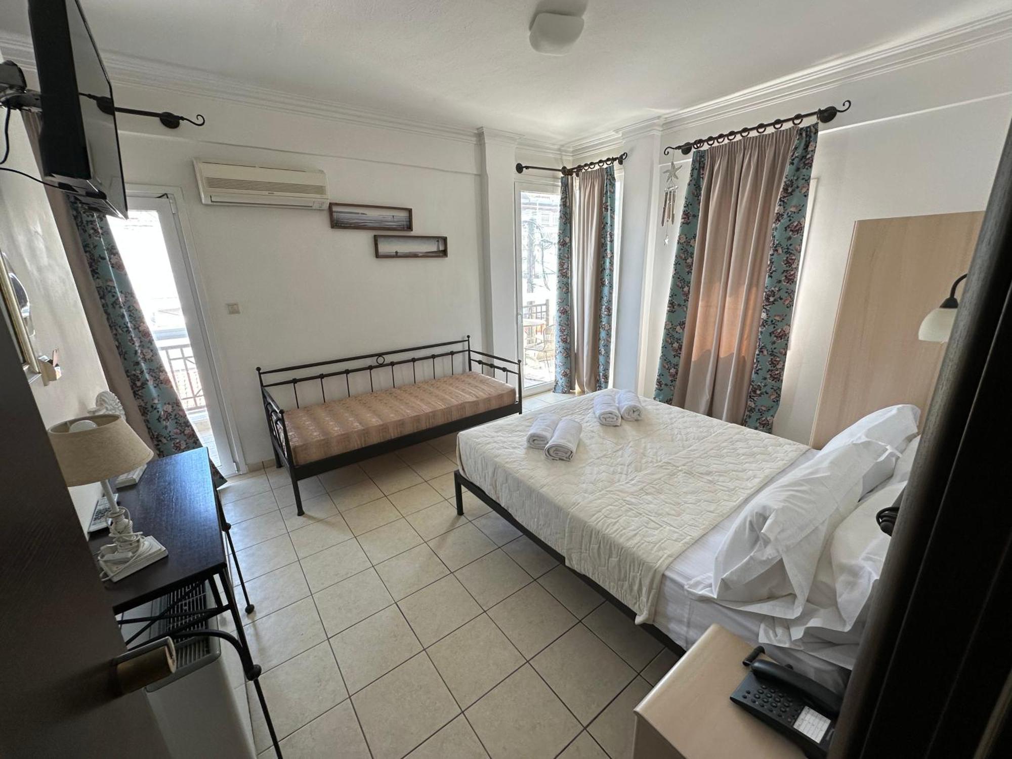 Effie Apartment *