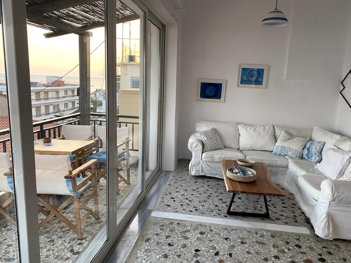 House With Marina View Holiday home *