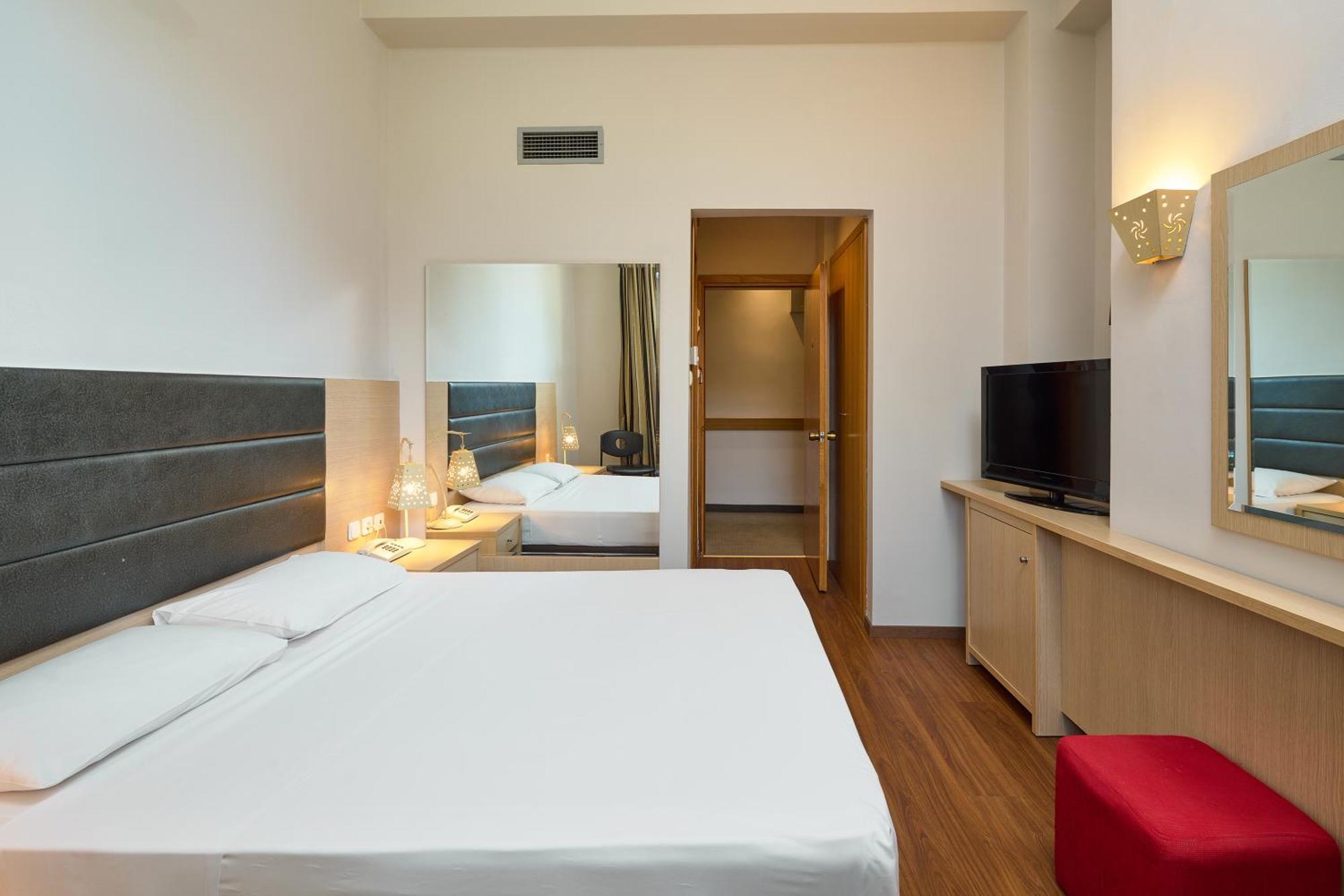 Hotel Iris Thermi