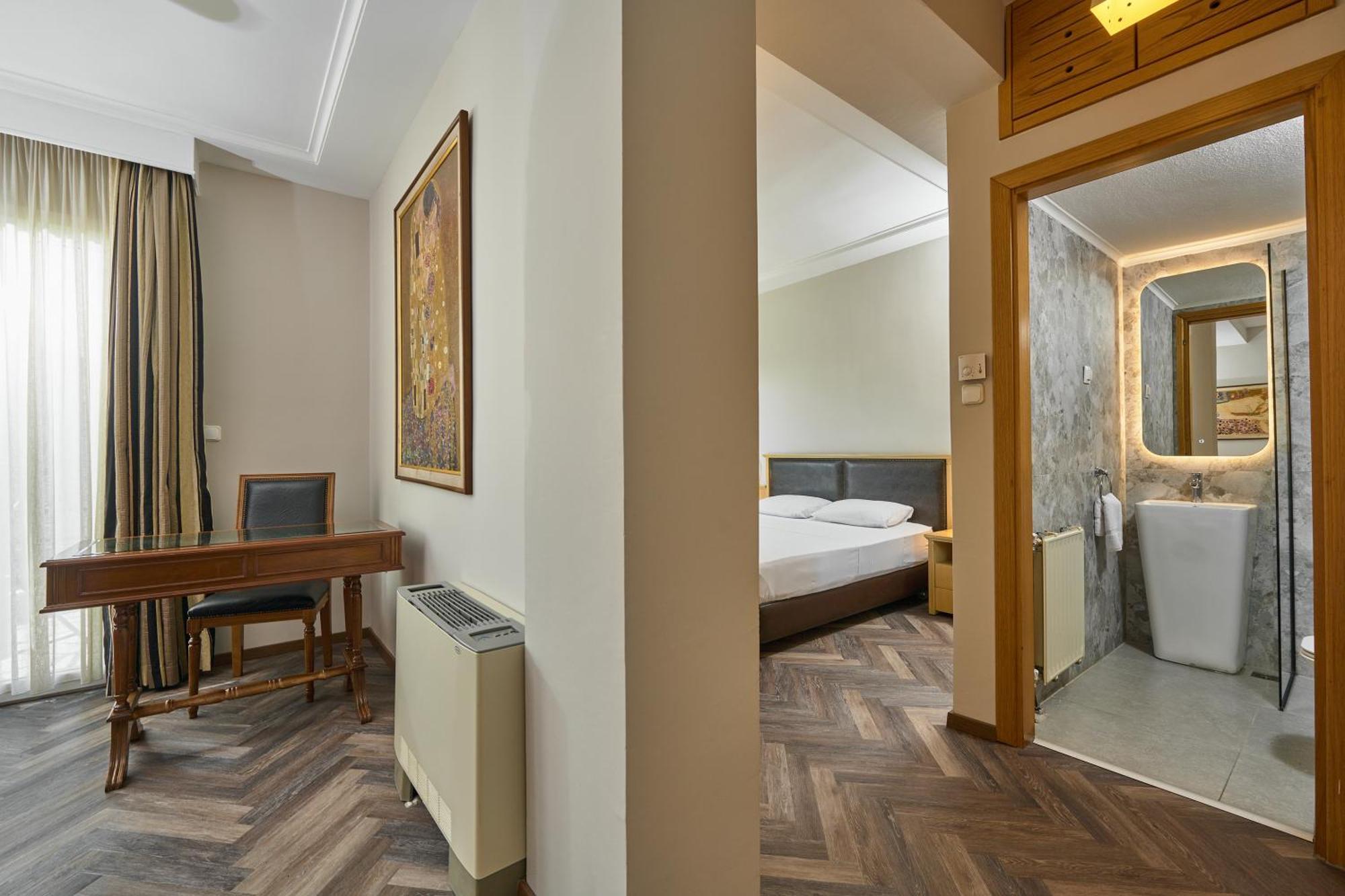Iris Hotel Thermi