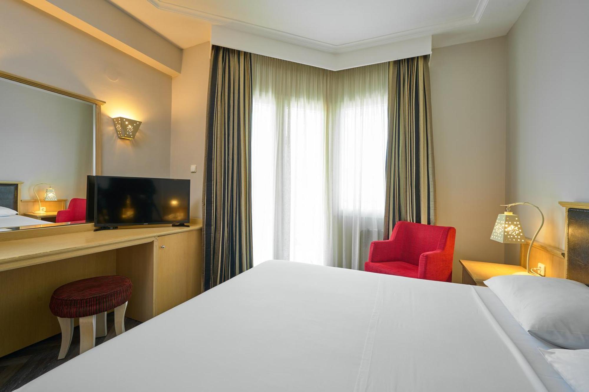 Hotel Iris Thermi