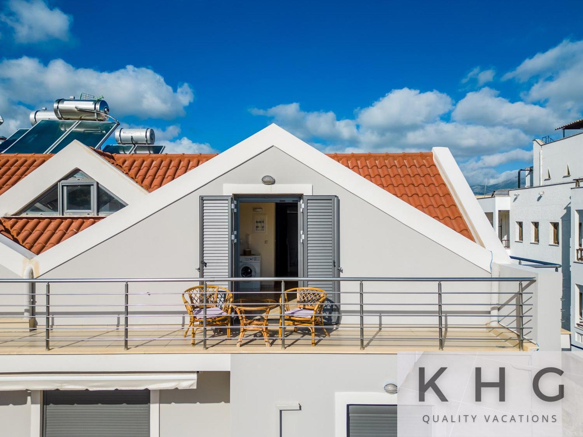 Zoi Aparthotel 2*