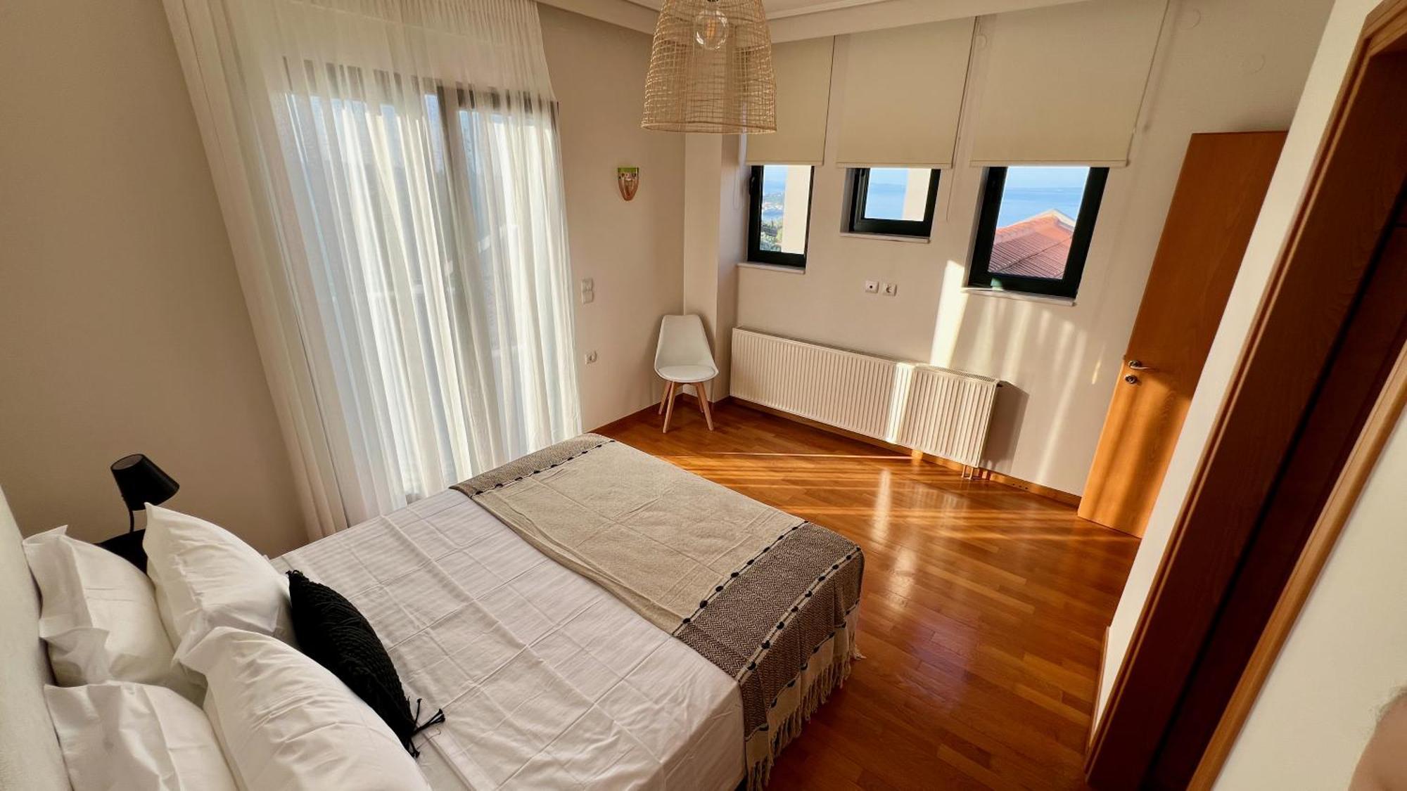 Villa Modern Overlooking Mytilene