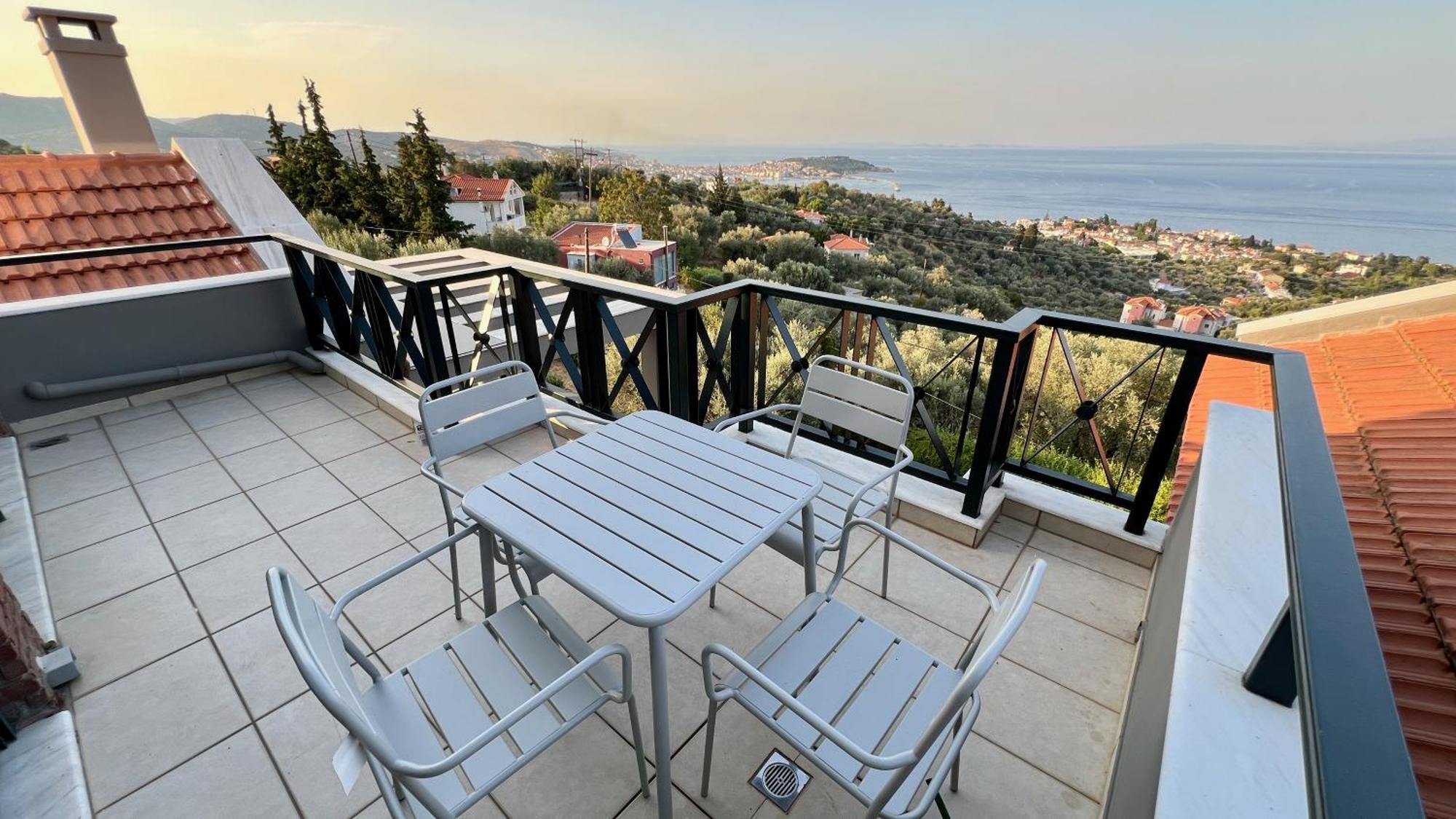 Villa Modern Overlooking