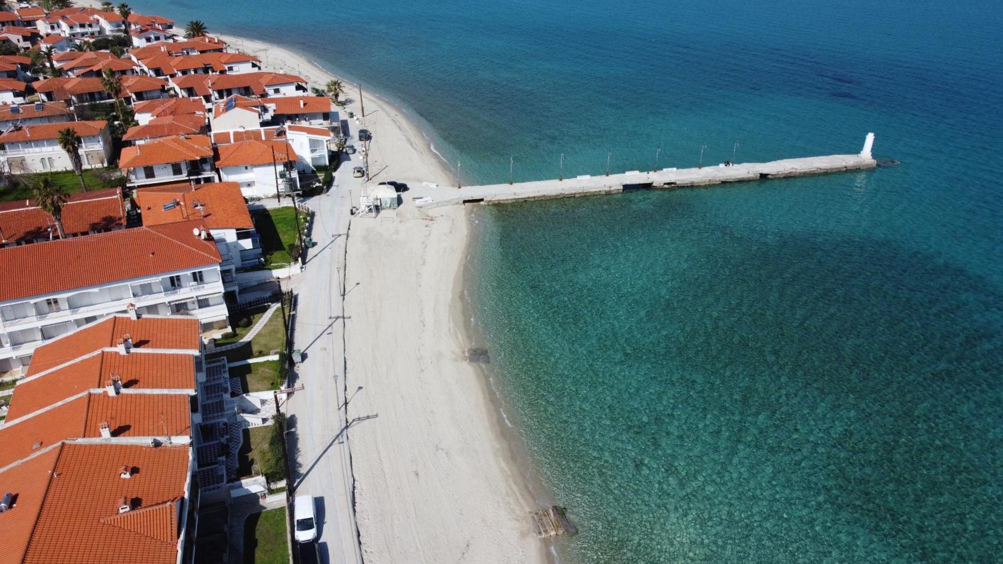 Take Me To The Sea 3 - Beachfront, Starlink, Location Holiday home *
