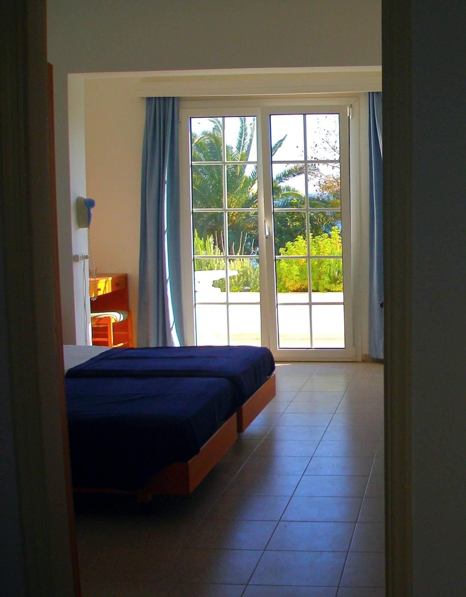 Pefkos Crystal Bay And Aparthotel