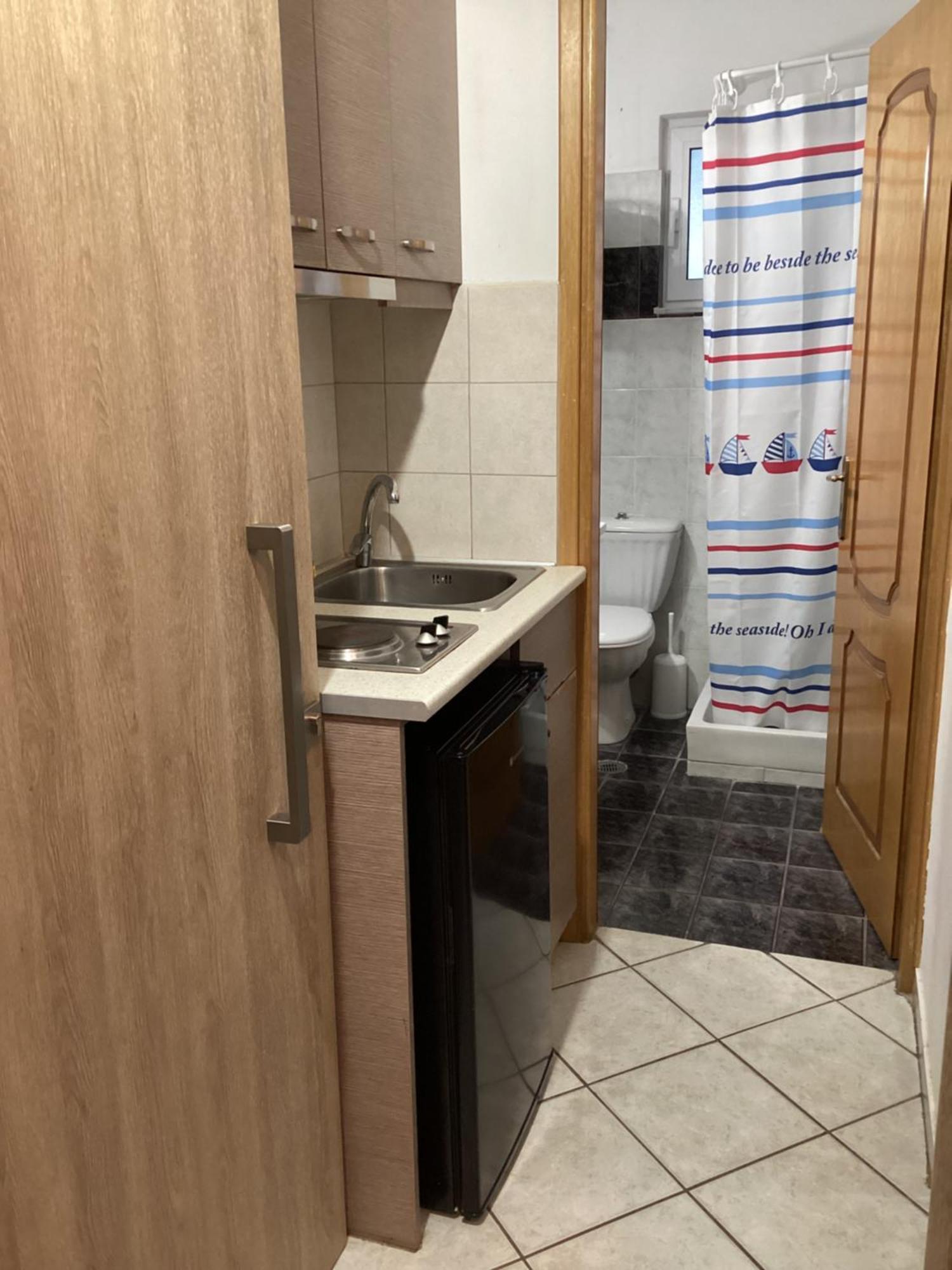 Alexandros Aparthotel *